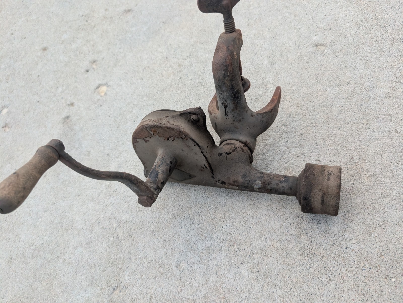 Pair Of Antique Grinders Bench Mount Hand Crank Black Wood Handle Luther 1916
