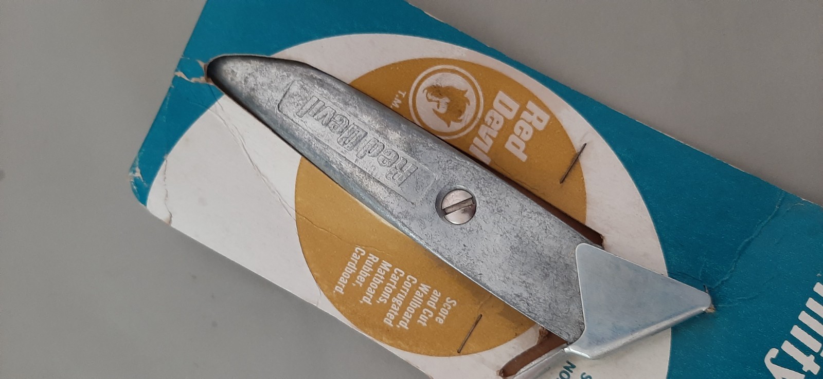 NOS Red Devil Tools UK77 Utility Box Knife Cutter Fixed Blade USA Safety Cover