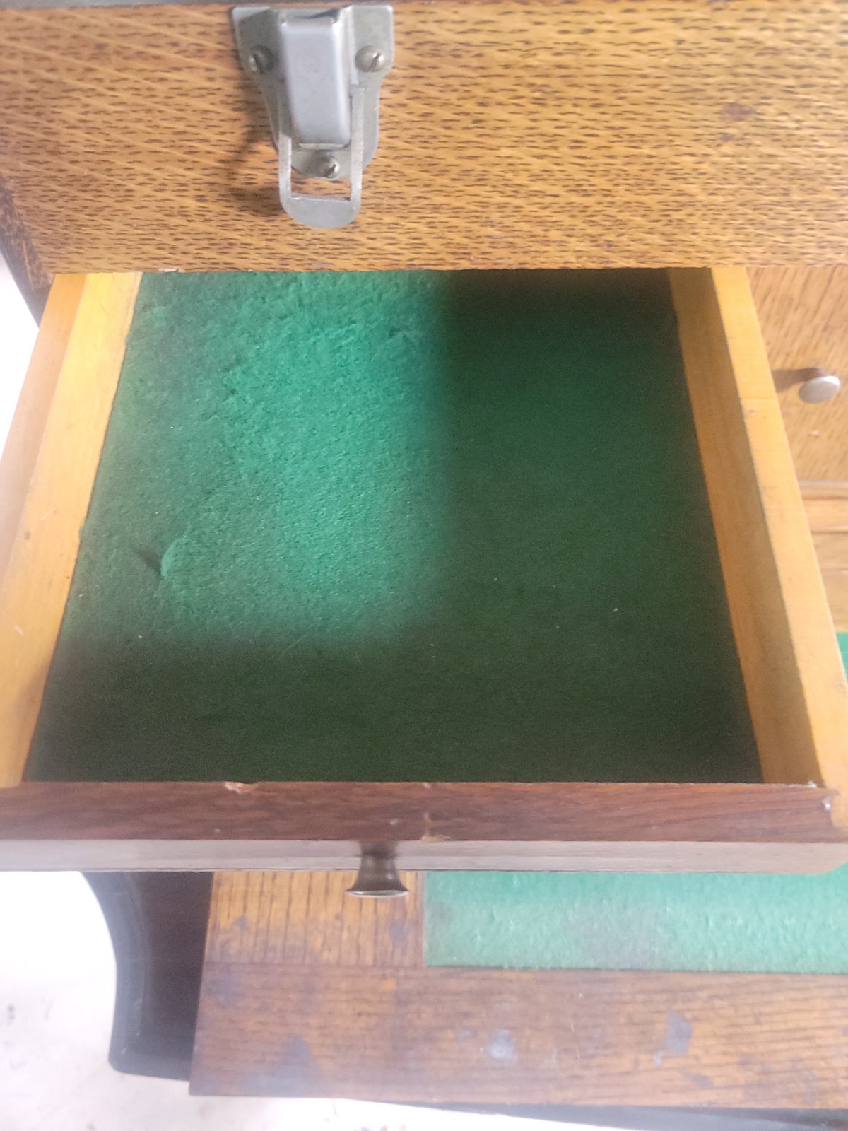 Vintage 1968 H. Gerstner & Sons Oak Journeyman Machinist Chest Box 11Drawer #042
