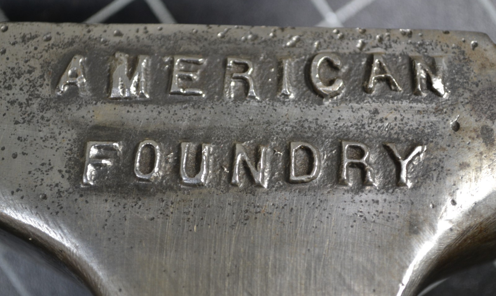 AMERICAN FOUNDRY & MANUFACTURING COMPANY – 9 1/2# – POLISHED PRESENTATION ANVIL