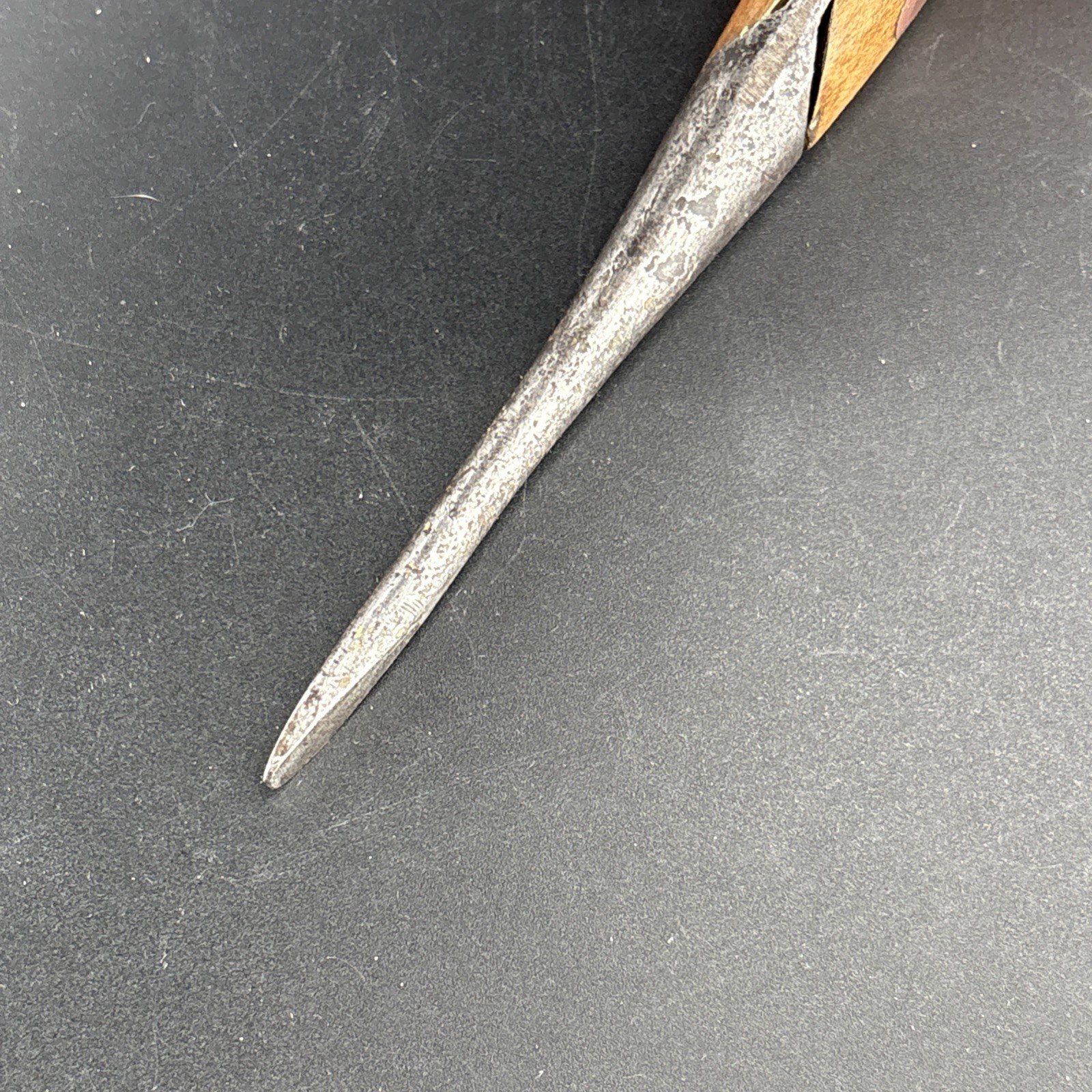 Perfect Handle Screwdriver With Copper Rivets ~ 7-1/2 Inches Overall