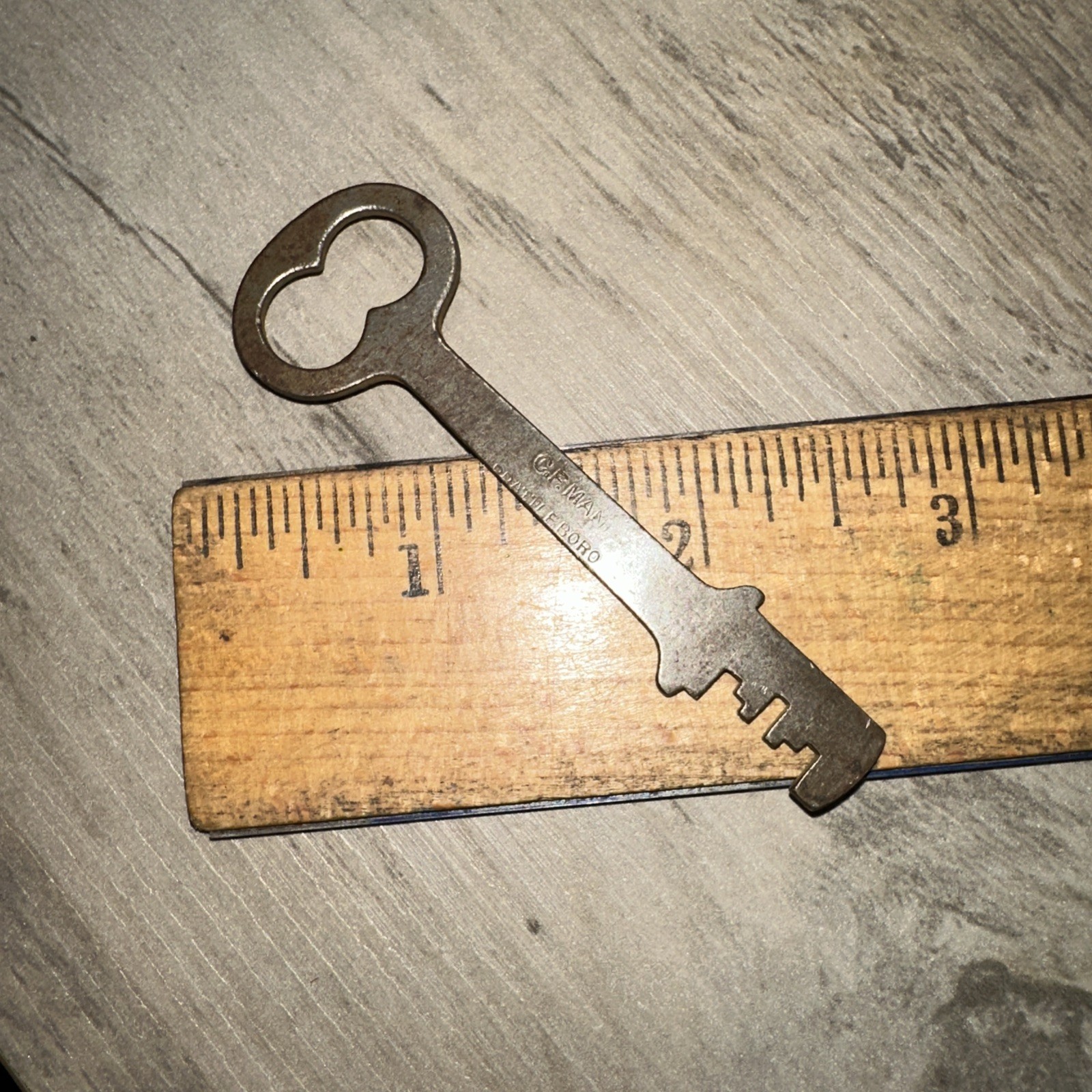 Antique Flat Skeleton Key 4 4644 Unique Head Design!