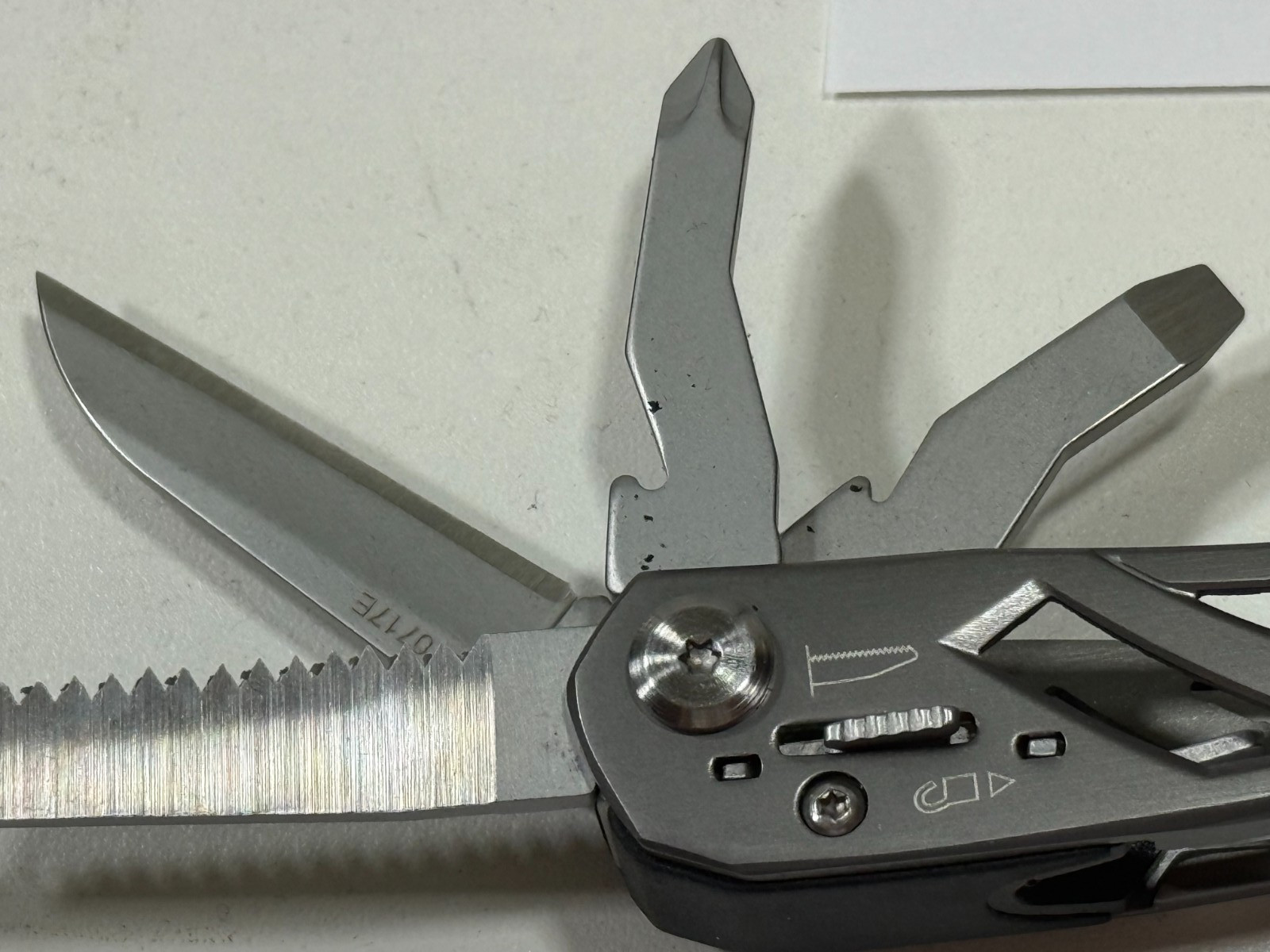 GERBER SUSPENSION MULTI TOOL W/SHEATH $20 OBO