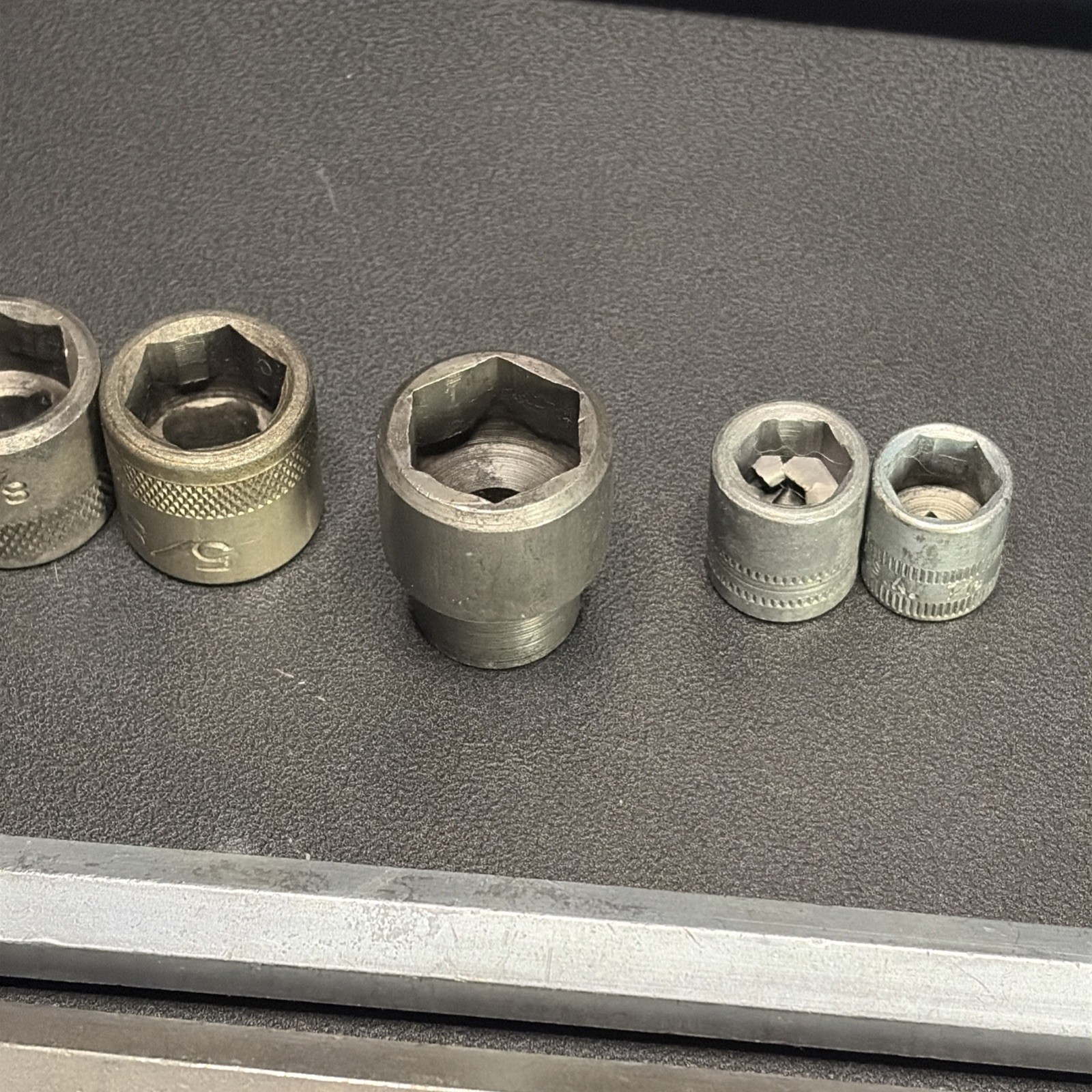 Lot Of 30 Vtg Assorted Hex Drive Sockets Wood Handle driver, Indestro, Ratchet