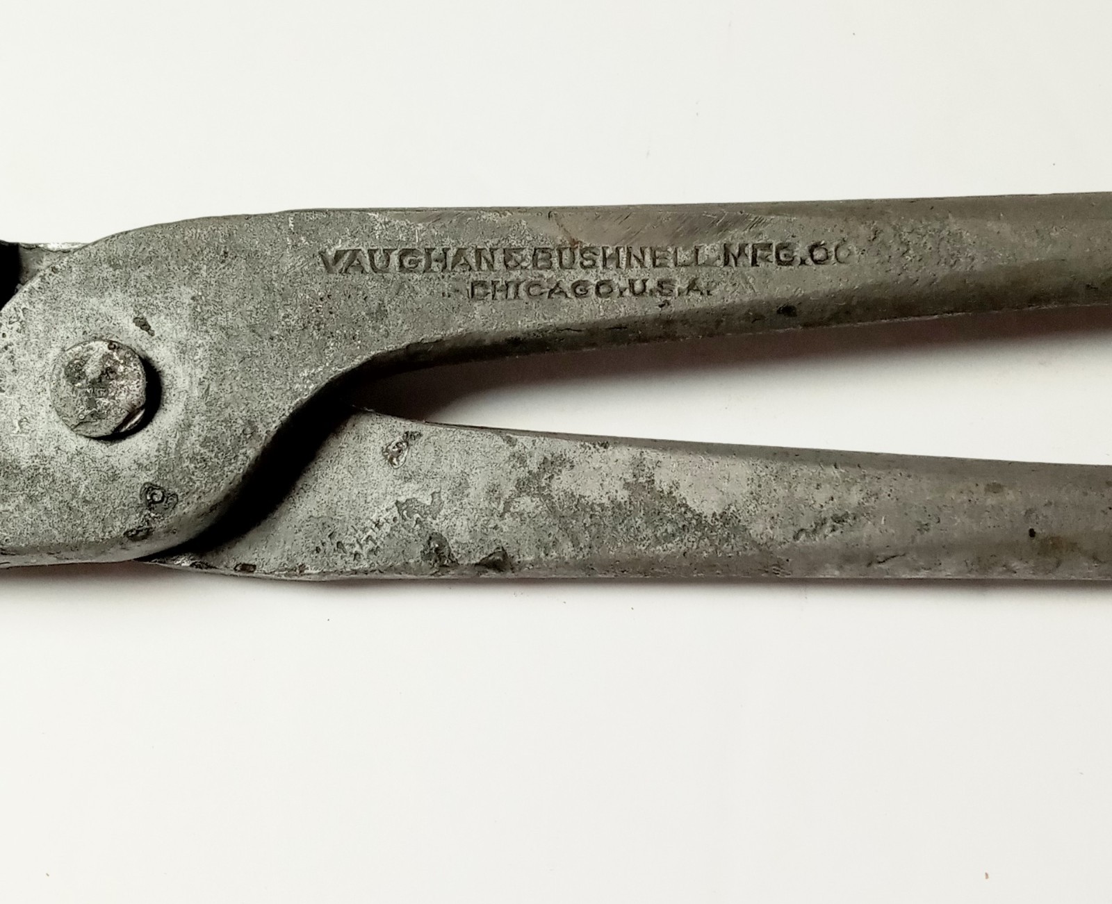VTG 8 1/4″ Vaughan & Bushnell Mfg. Chicago Gas Burner Pliers Made in the USA