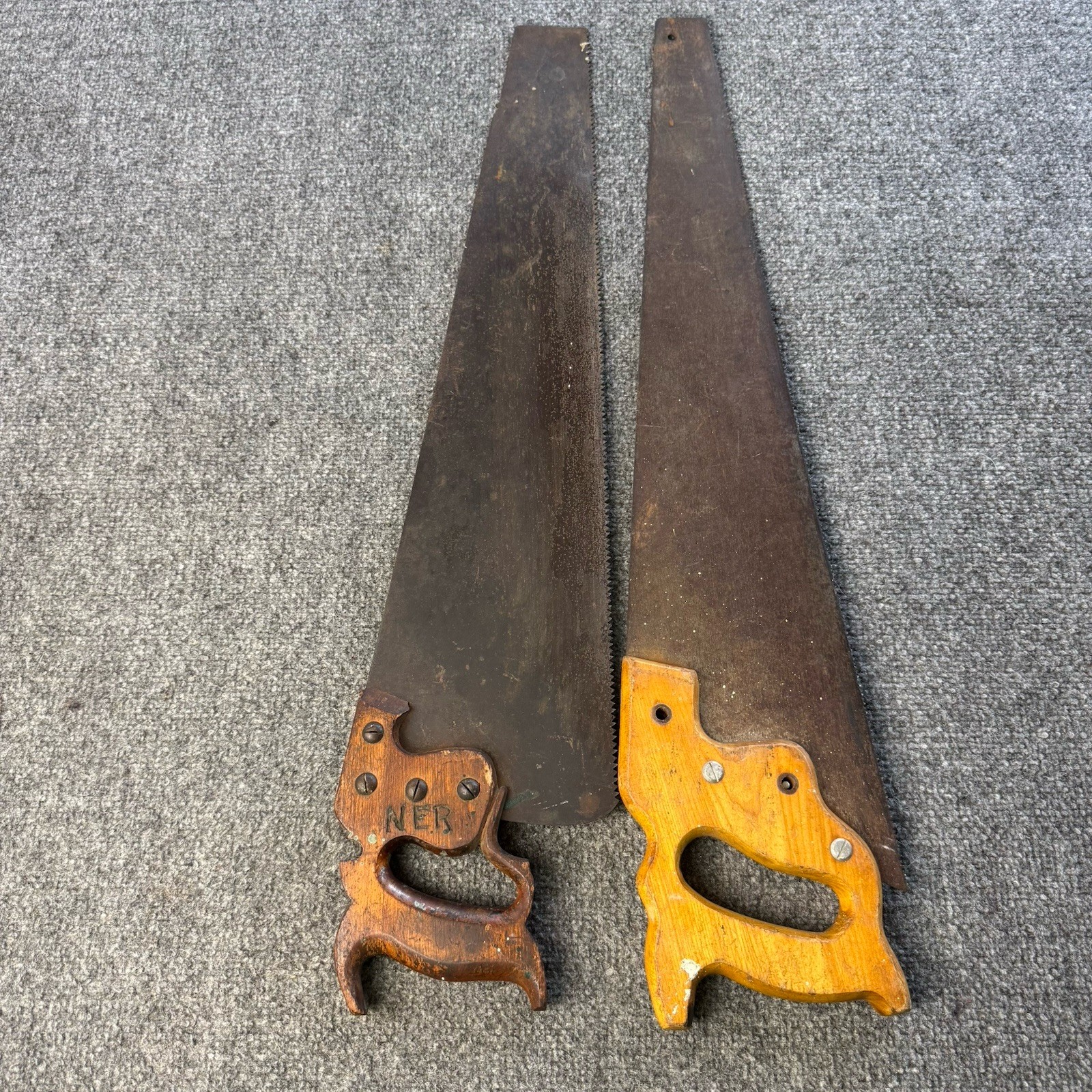 Vtg Disston & Sons Hand Saws (Lot Of 2) Carved Wheat Pattern Light Wood Brown