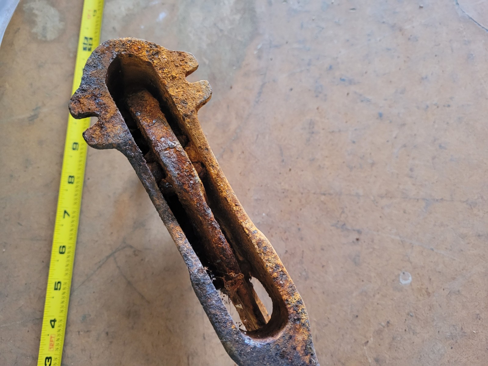Antique IDEAL No 1 Hand Punch Leather Belt Gasket Farm Tool Cast Iron
