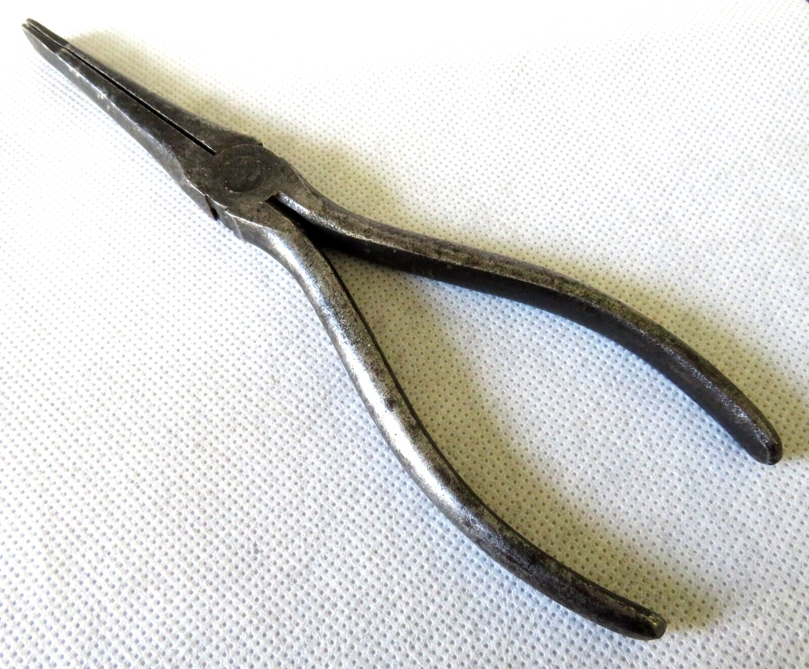 VINTAGE UTICA TOOLS 87-7 SMOOTH JAW DUCK BILL SPECIALTY PLIERS, N.Y. USA