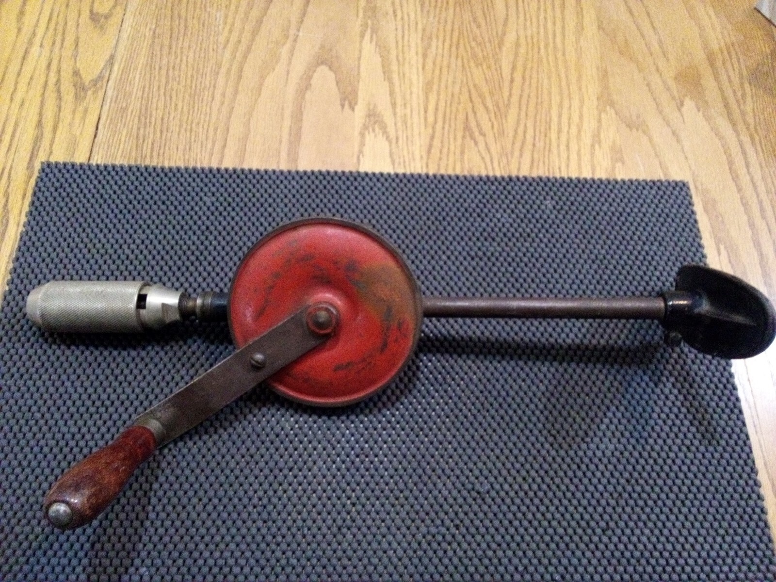 VTG MILLERS FALLS No. 119A BREAST DRILL HAND WOOD CARPENTER’S TOOL MADE IN U.S.A