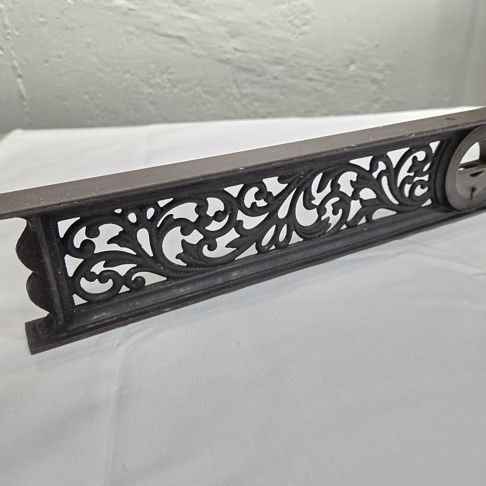 Vintage Davis Level & Tool Co Machinists Cast Iron Level 24″ Patent 1867