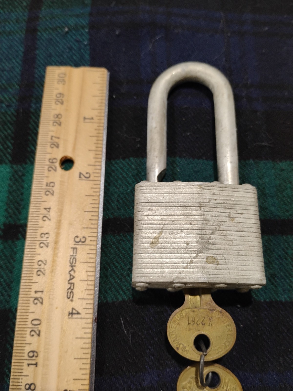 Vintage Master Lock #1. X2261 With 2 Keys . Please See All Photos