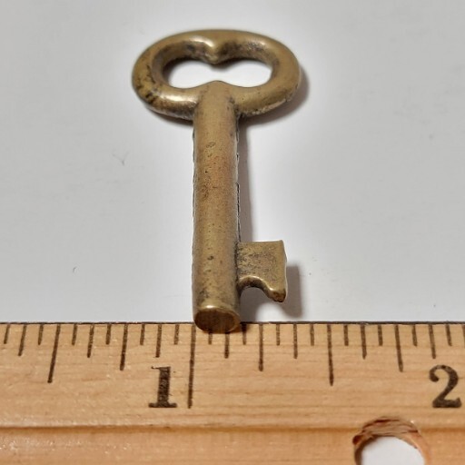 Vintage Brass Solid Barrel Skeleton Key Approx 1 5/8″ Long cat#J5-31