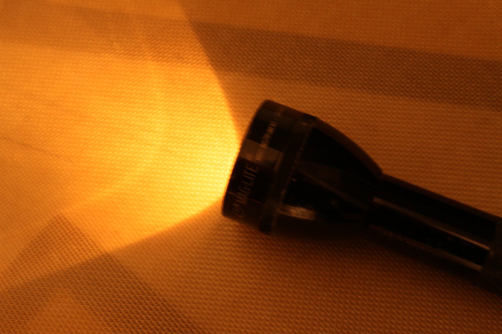 Vintage Mag-lite 2C 9″ Black Aluminum Flashlight – Made in USA -23002428