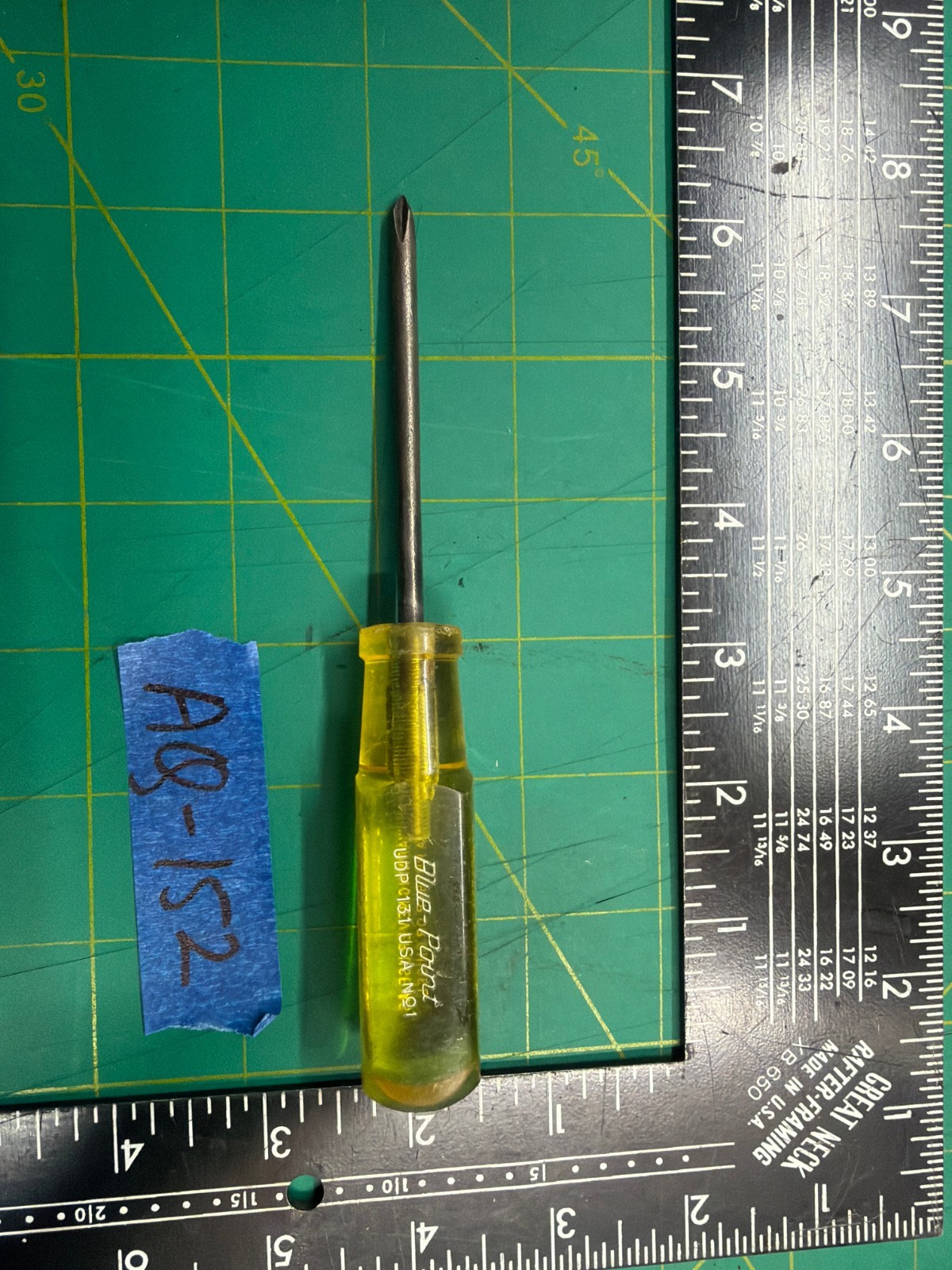 Vintage 6″ Blue-Point UDP 131 No.1 Phillips Screwdriver Yellow Amber Handle USA