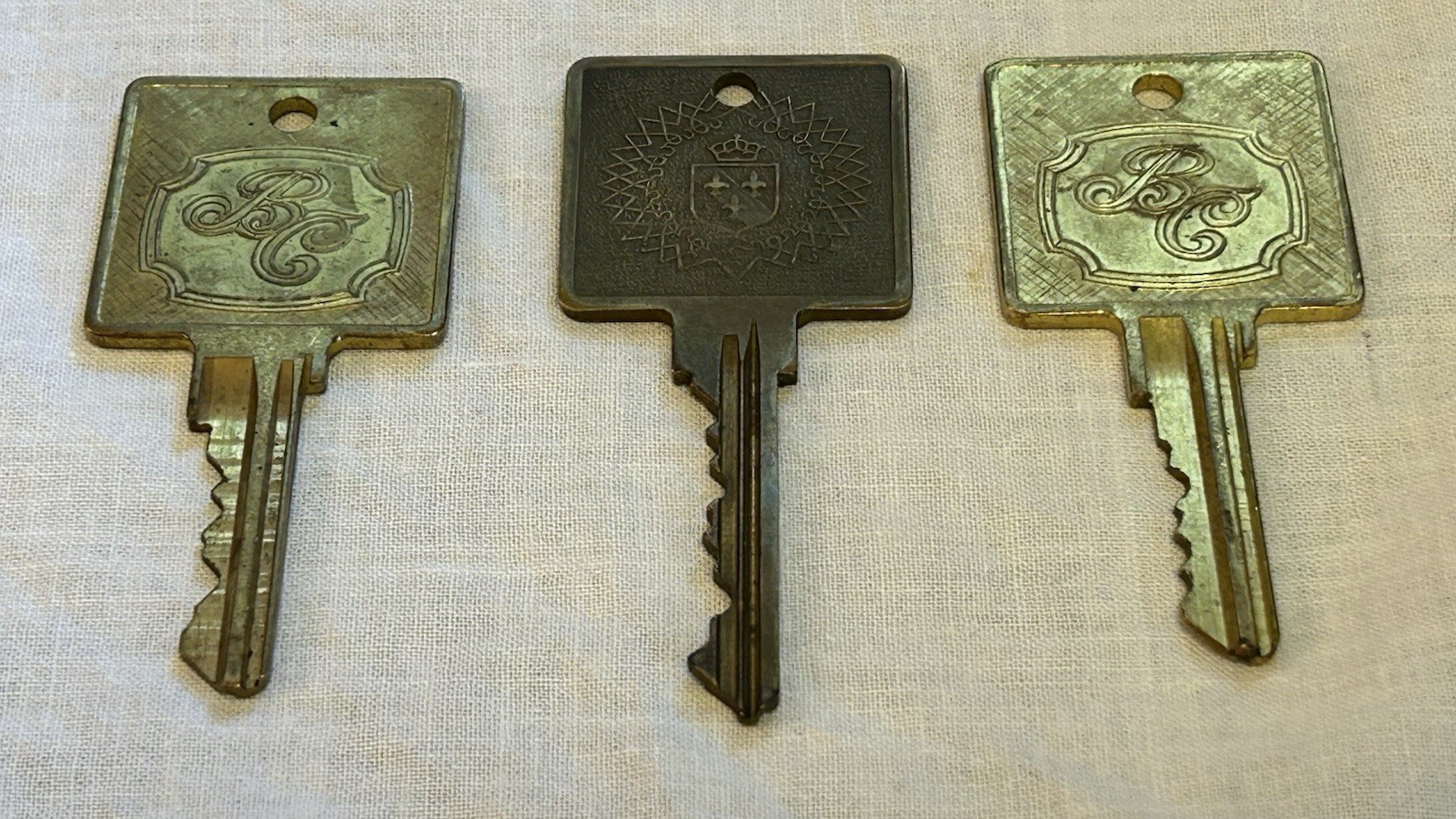 Lot Of 3 Vintage Brass Postage Keys Las Vegas And New Orleans 3”x 1 1/2”
