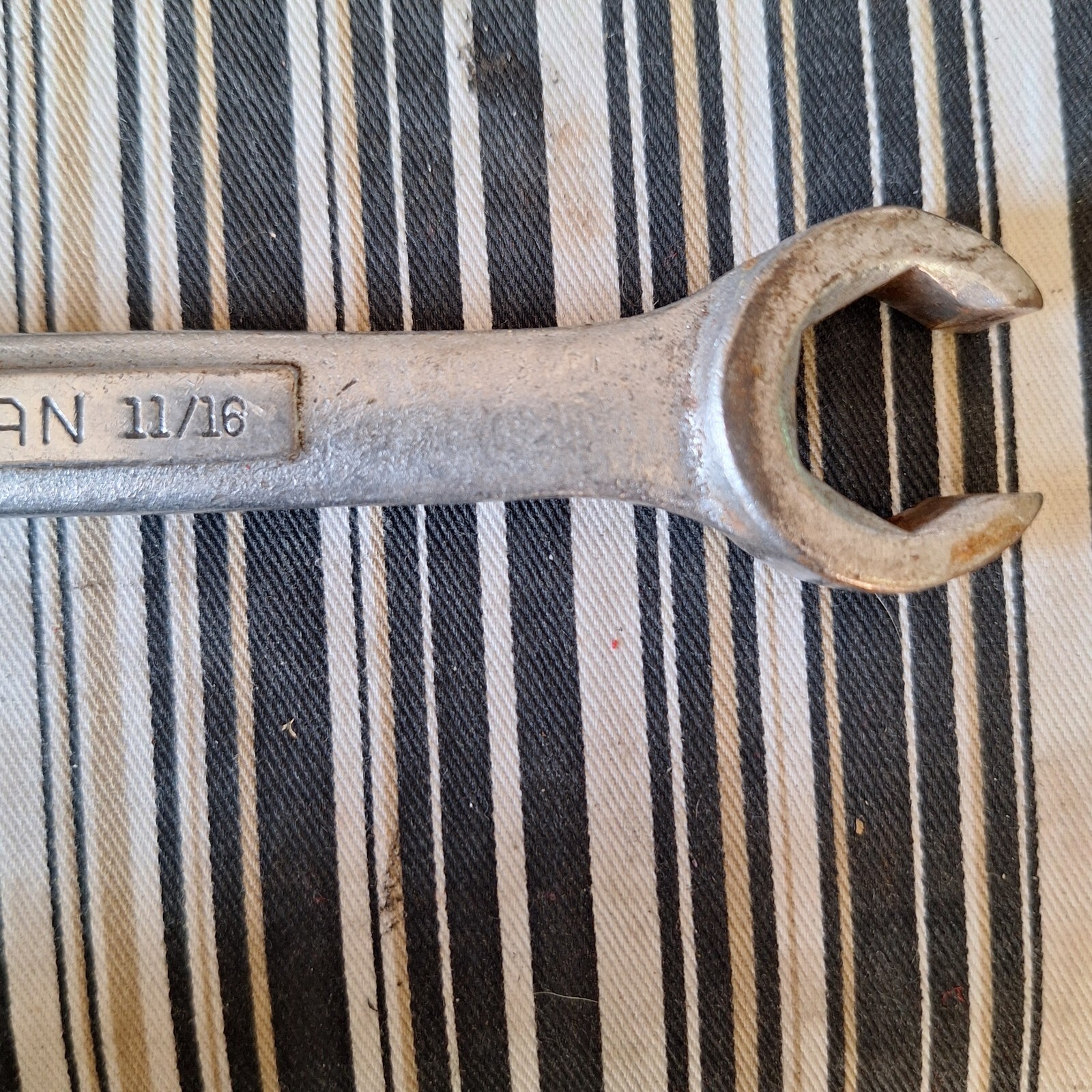 CRAFTSMAN -V- 5/8″ x 11/16″ FLARE NUT LINE WRENCH / 7-1/2″ LONG / USA MADE USED