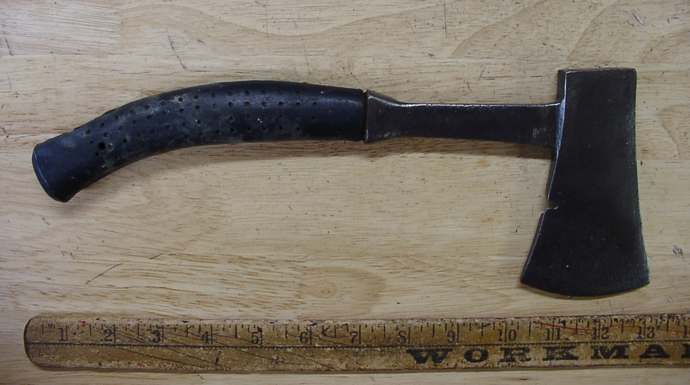 Vntg Unbr. Drop Forged Steel Handle Camp Hatchet,1lb.7.6 oz,Blk Rubber Grip,VGC