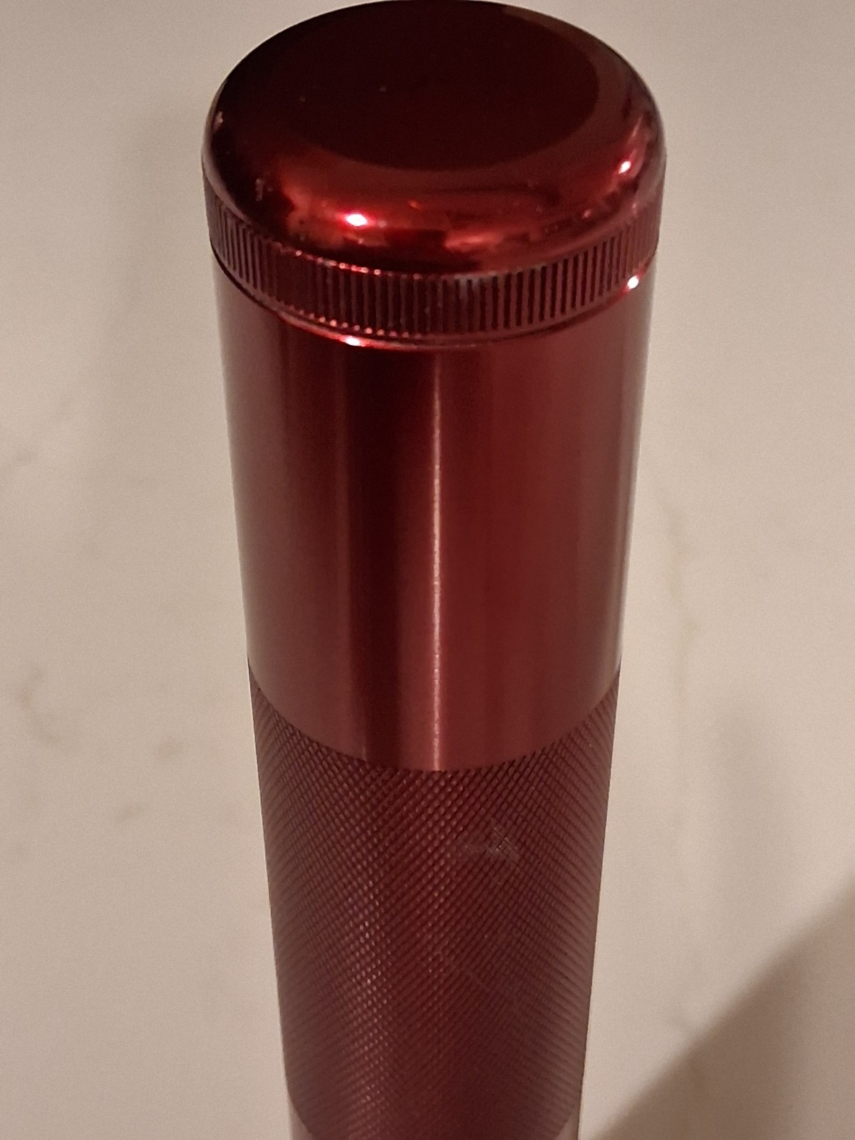 Vintage MAG-LITE 2 “D” cell Red 10″ Flashlight MAGLIGHT Very Good