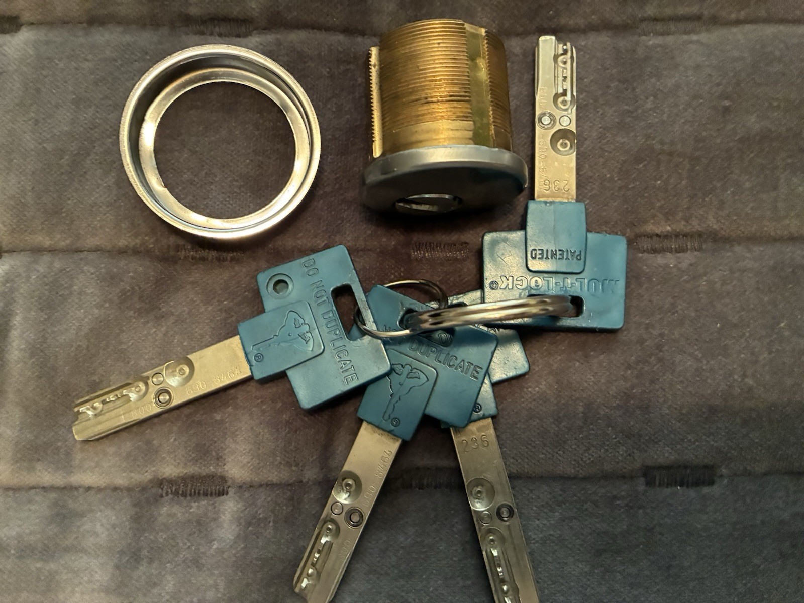 Mul-T-Lock Cylinder Mortise face 1-3/8”, Dia 1-1/8″ w/ 4 Keys Brushed Chrome New