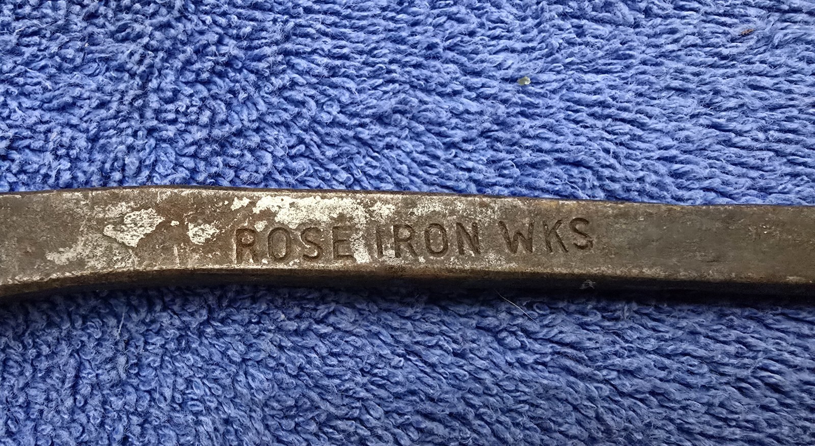 Vintage Rose Iron Works Farrier Pincers Antique Blacksmith Hoof Tool 9″ CLE Ohio