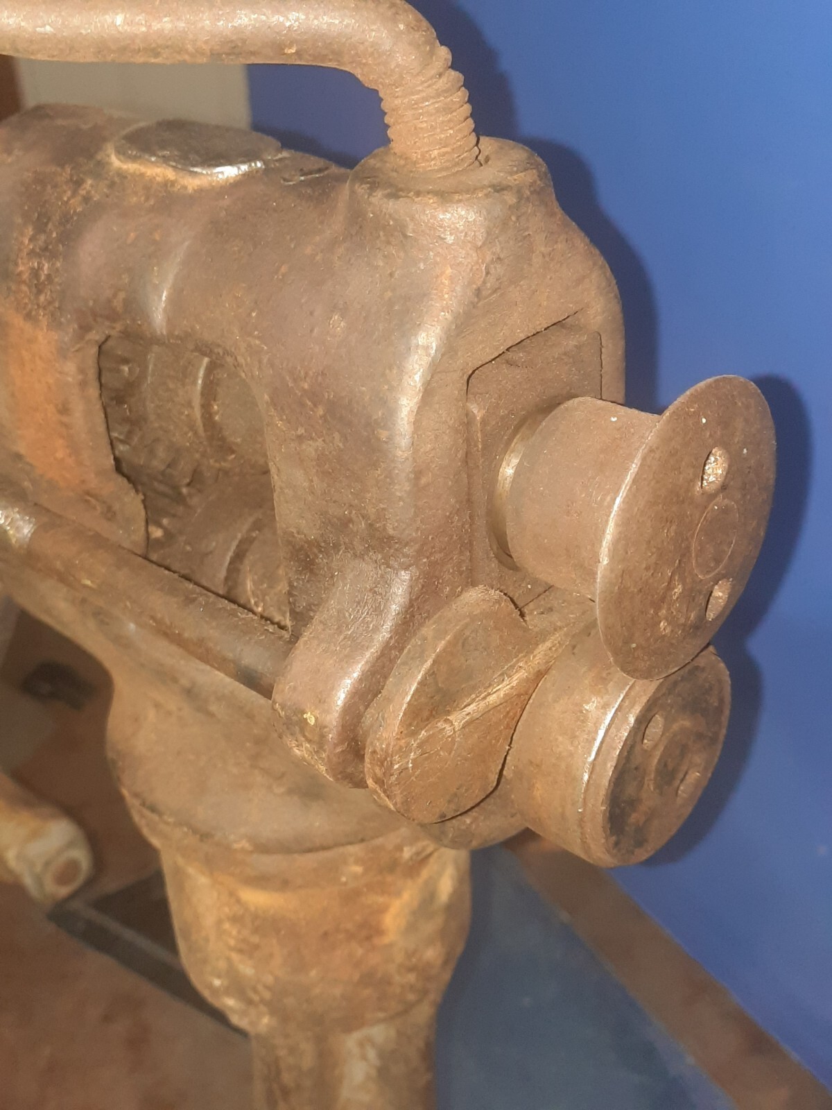 Vintage Niagara M&T WKS No. 41719 Metal Turning Machine With Stand