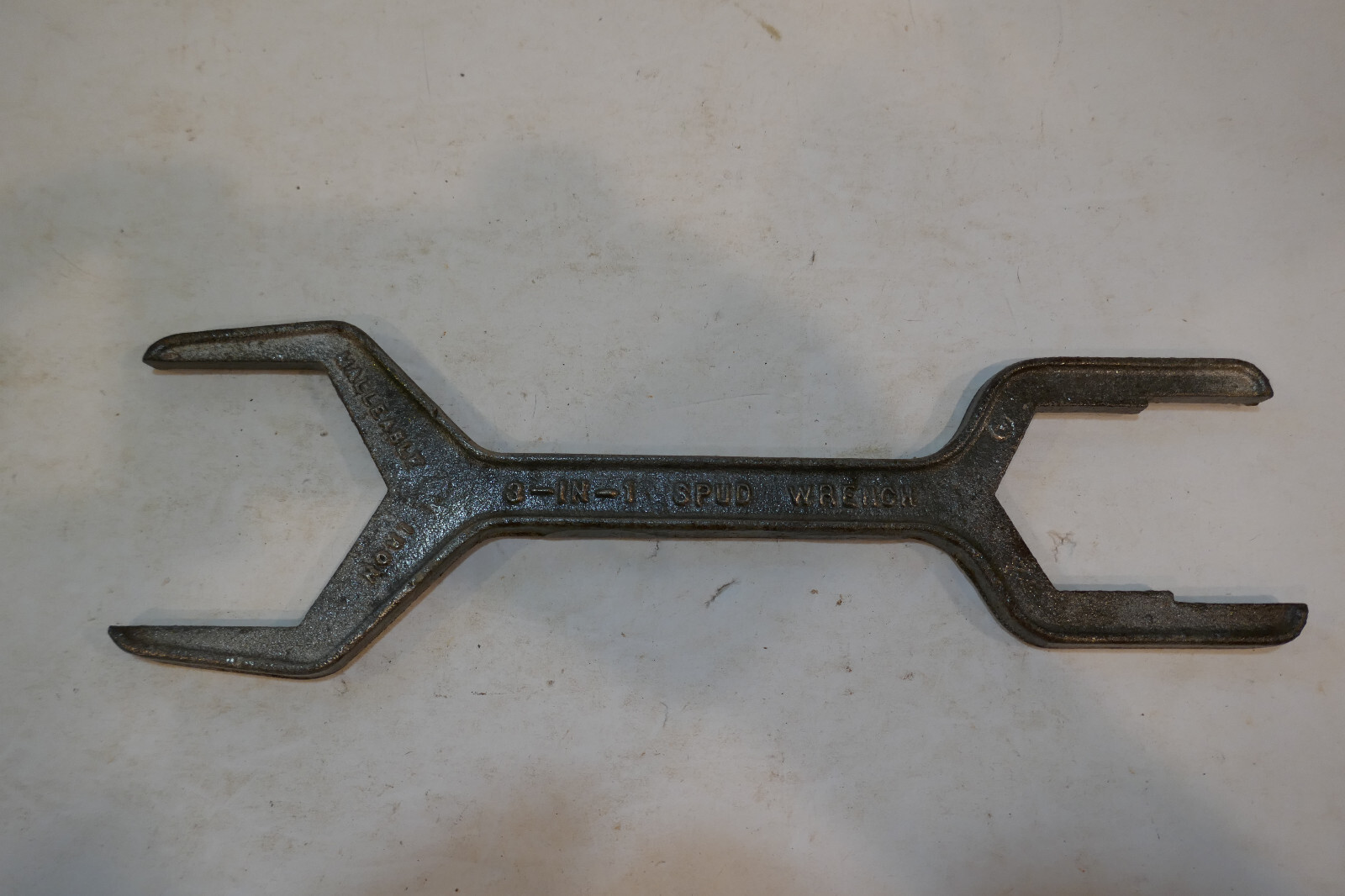 Chicago Specialty Mfg. Co. Malleable Iron 3-In-1 Spud Wrench No. 3001 Vintage