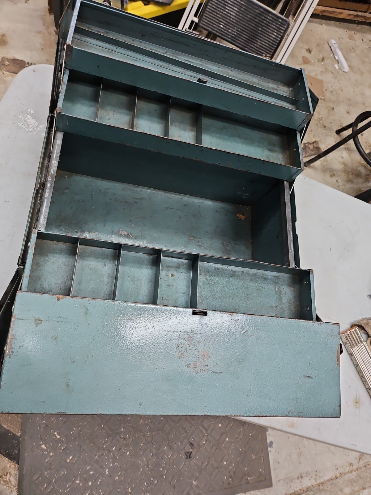 Vintage Waterloo # JL-48 Green Heavy Duty Metal Tool Box Chest With Tool Trays