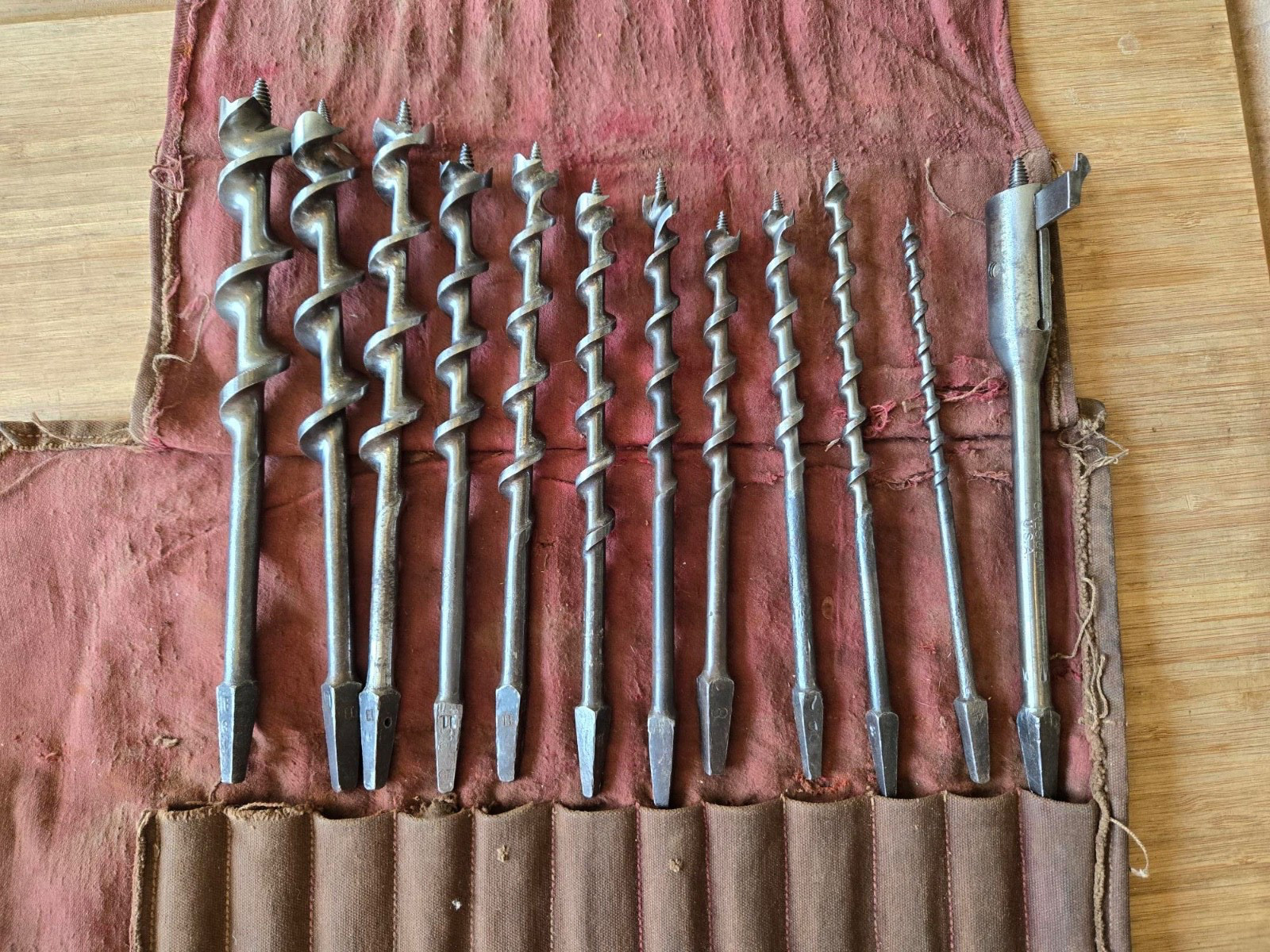 Vintage- Auger Bit Drill Brace Set in Canvas Roll 10pc with 1 x Expanding Bit