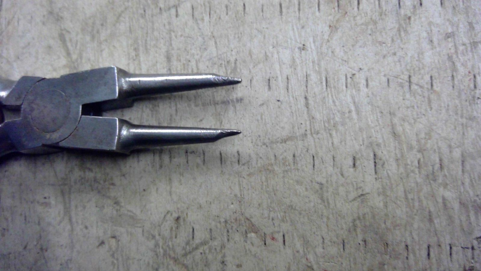 KRAEUTER #1611-6 ROUND NEEDLE NOSE PLIERS 6″ – Snap Ring Wire Forming Watchmaker
