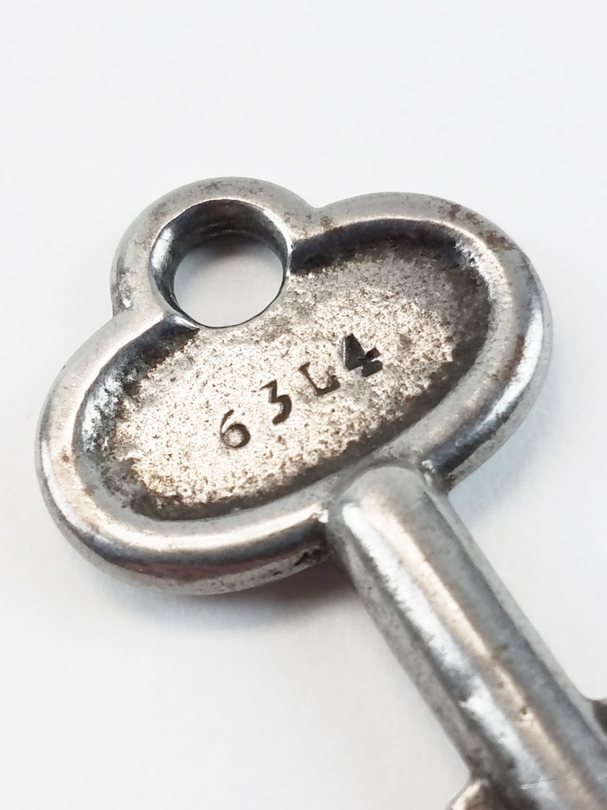 Vtg Antique EAGLE Lock Co Key 63L4 Open Barrel Double Bit Lever Padlock Trunk