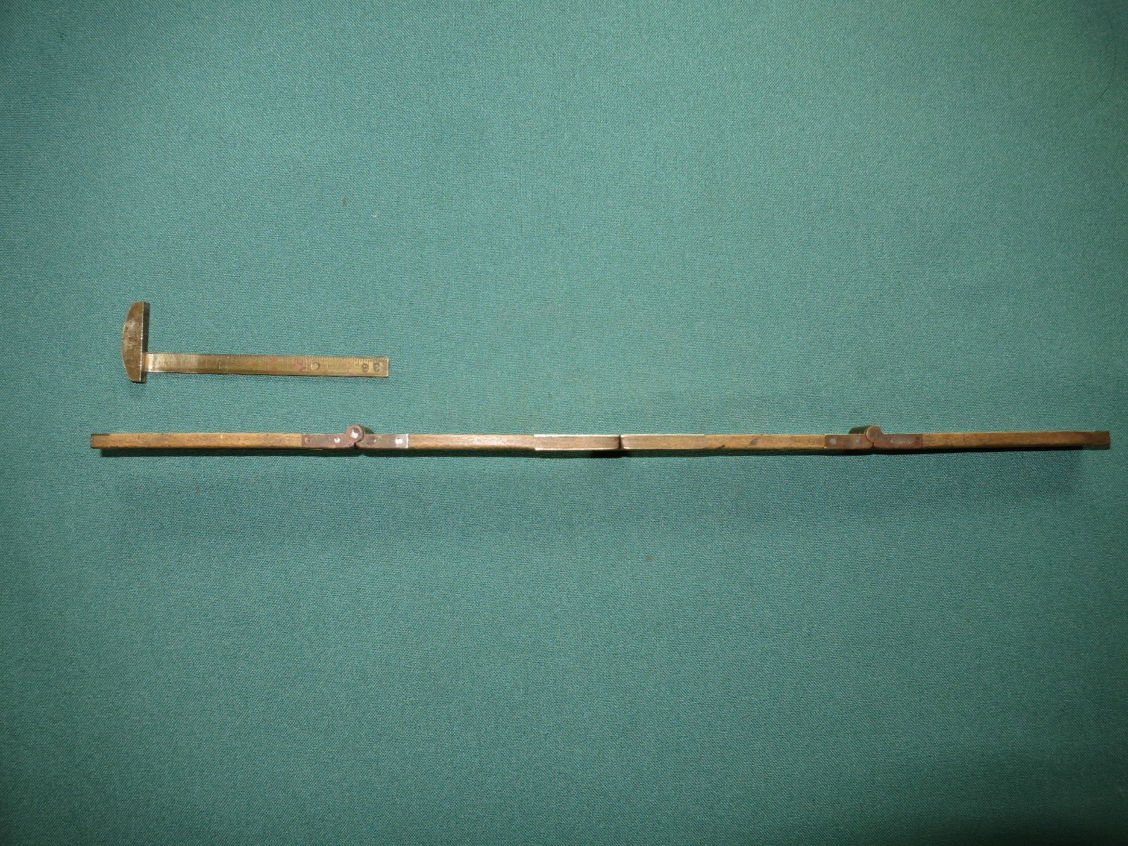 Stanley No. 32 Rule Boxwood Caliper Rule