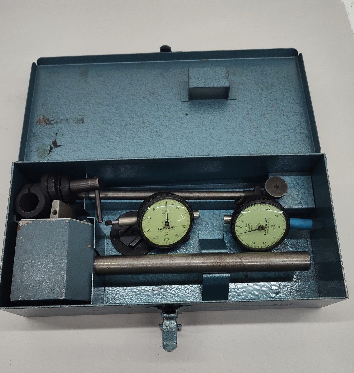 Brown & Sharpe Magnetic Surface Gauge Base W/ Federal Indicators .001 & .0001