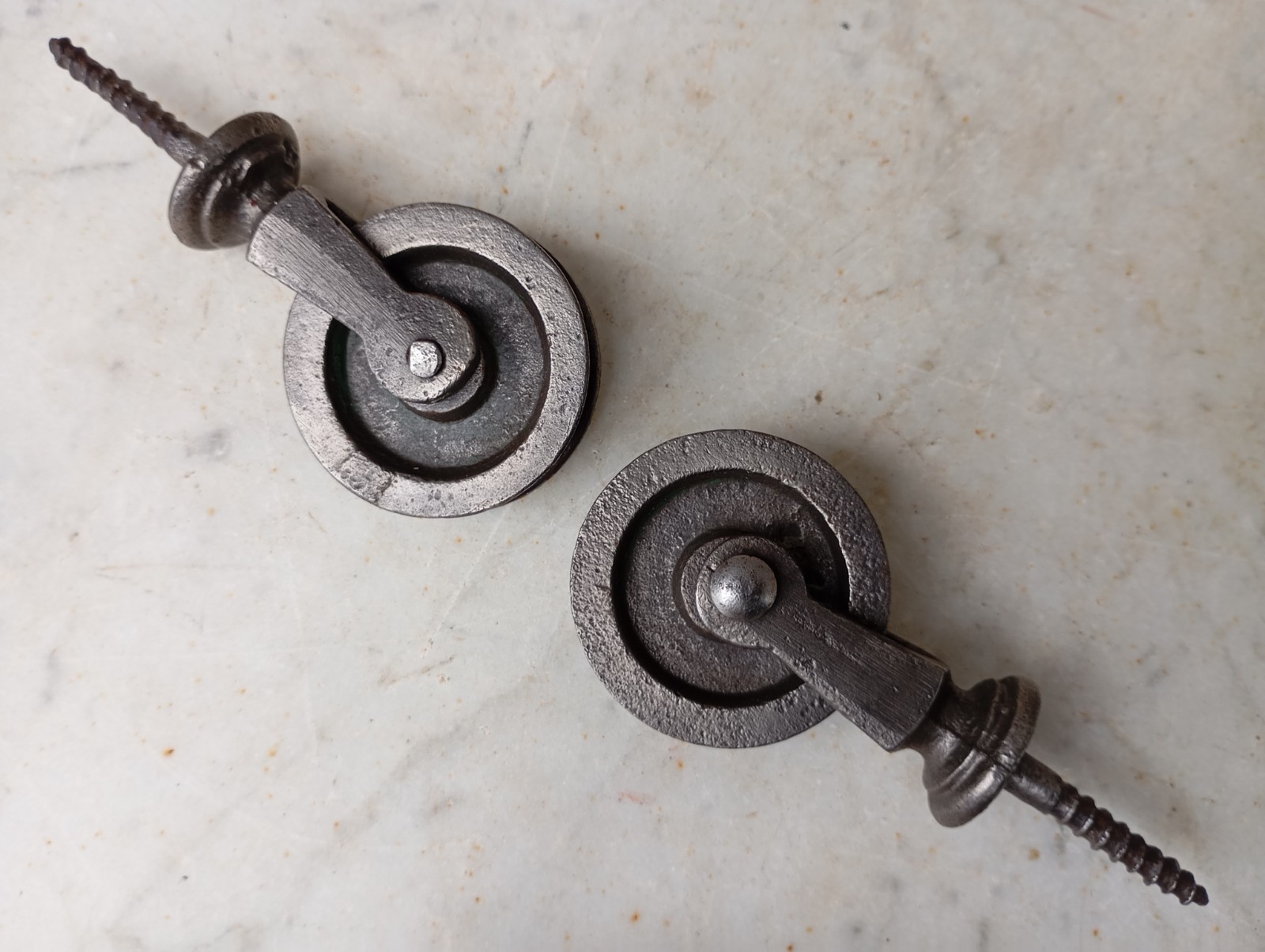 Vintage Iron Strong Pair Pulley With Screw Ceiling or Wall Mount Lamp Sconce