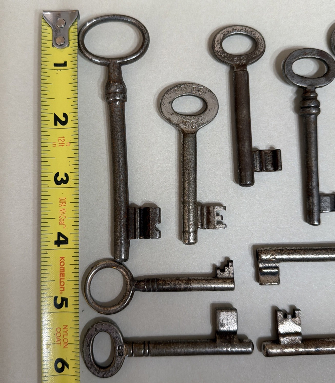 Lot of 12 VTG Skeleton Keys Assorted Sizes Great for Crafts Farmhouse Steampunk