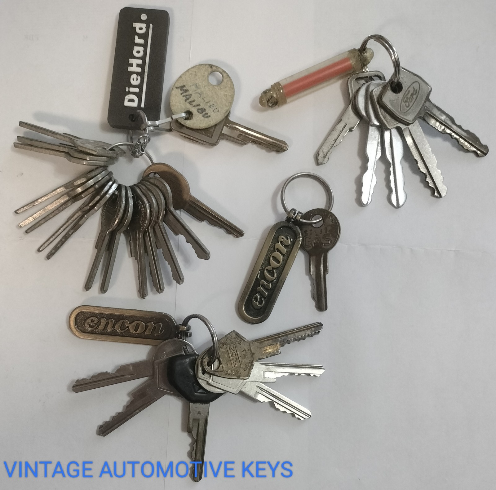 Vintage GM Ford Chrysler Automotive Car Keys – Lot of 29 Keys +5 Key Rings/Tags