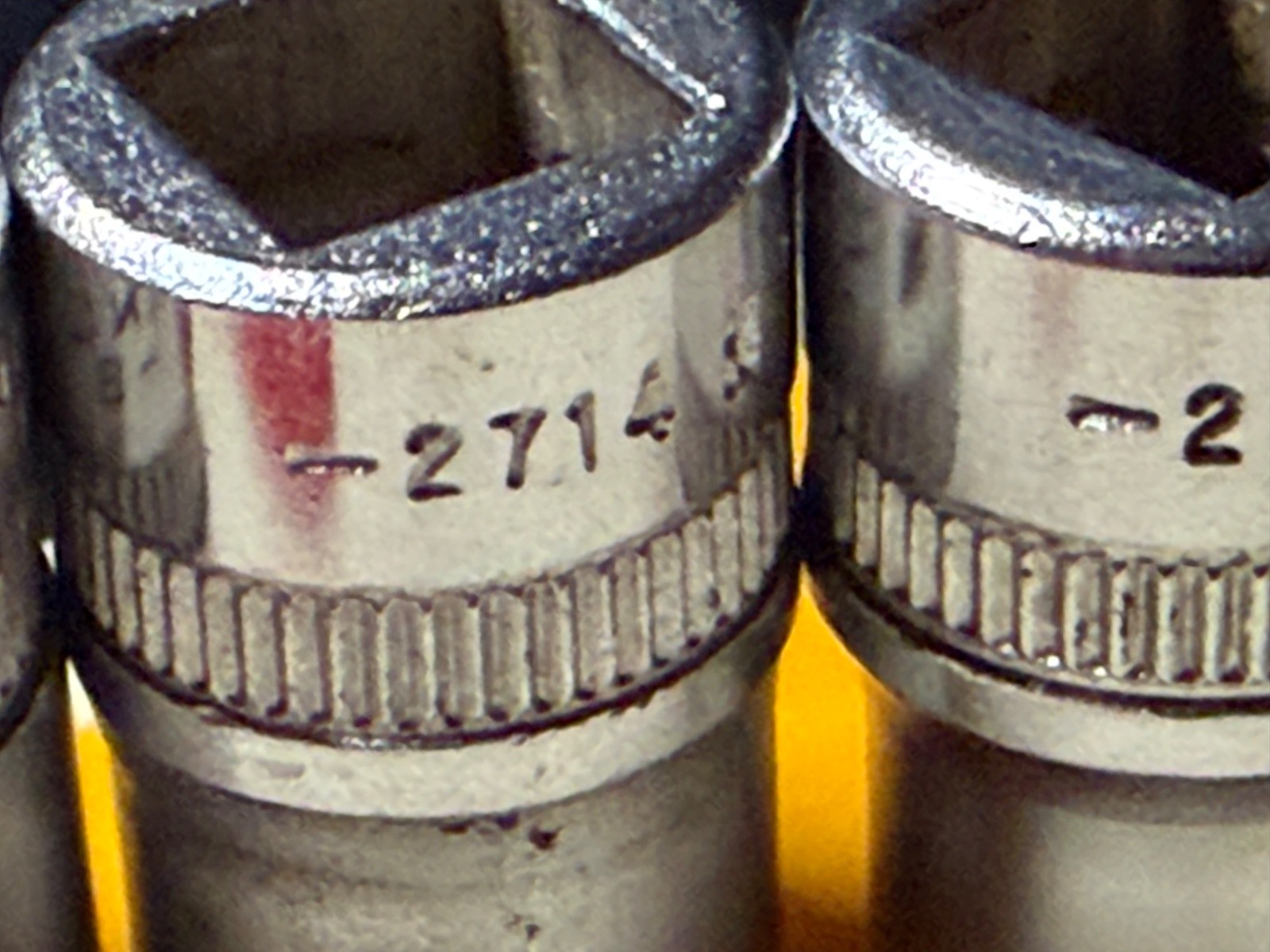 Vintage Indestro #2712 3/8″, #2714 7/16″, #2716 1/2″ 3/9″ dr 12pt Sockets USA