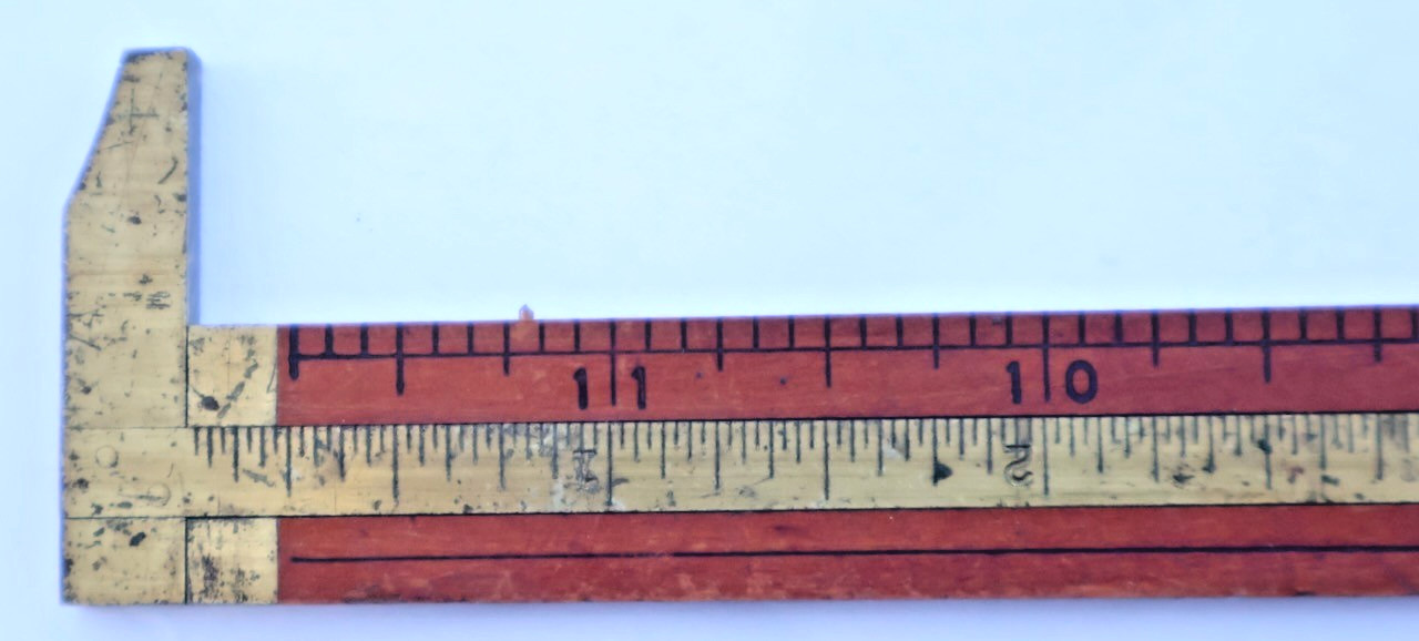 Stanley No. 136 1/2 L (LEFT) Boxwood & Brass Carpenter’s Caliper Rule / MT Tools