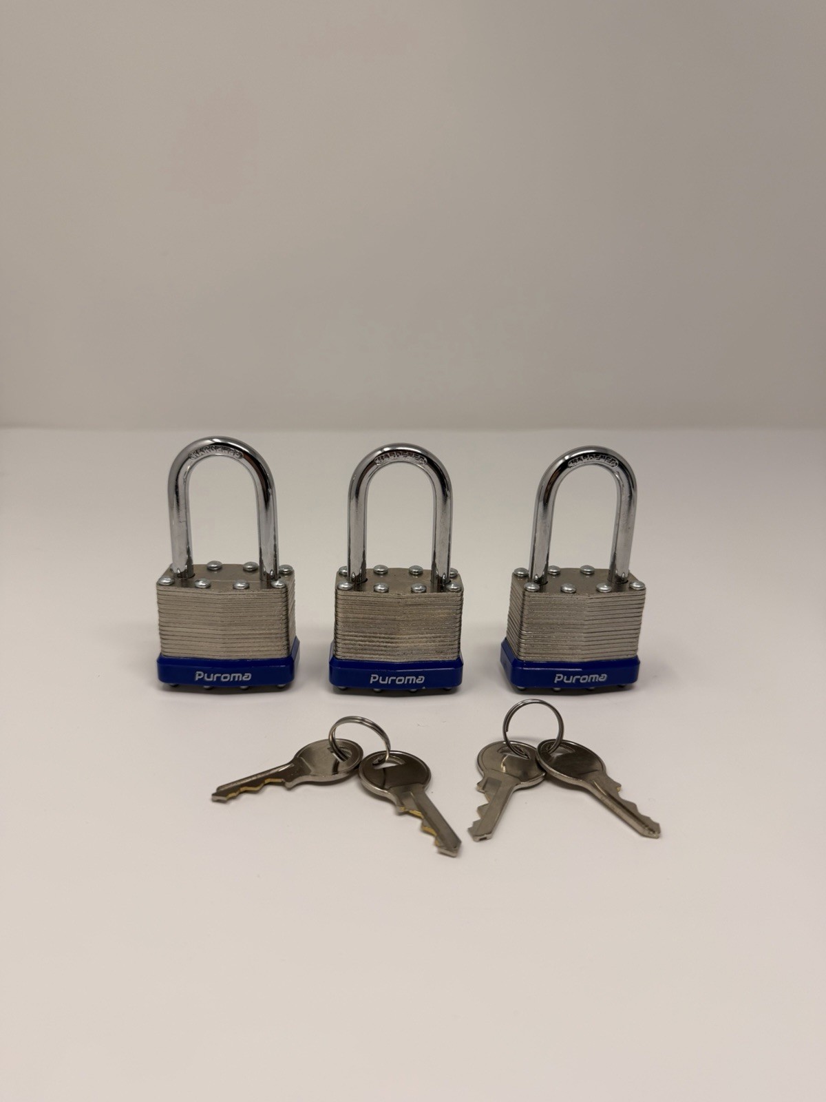 Puroma Lock 3 Pack Padlocks, 1-1/2″ Long Shackle Heavy-Duty Locks with 4 Keys