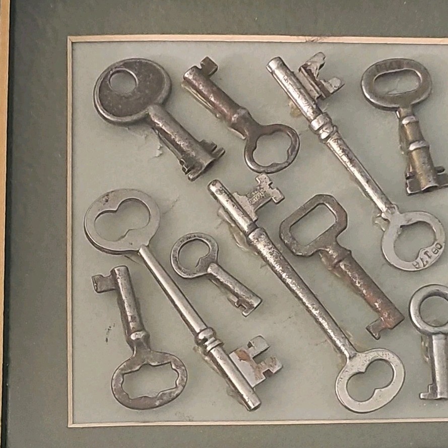 Framed Skeleton Key Assortment Shadow Box Wall Display Decor