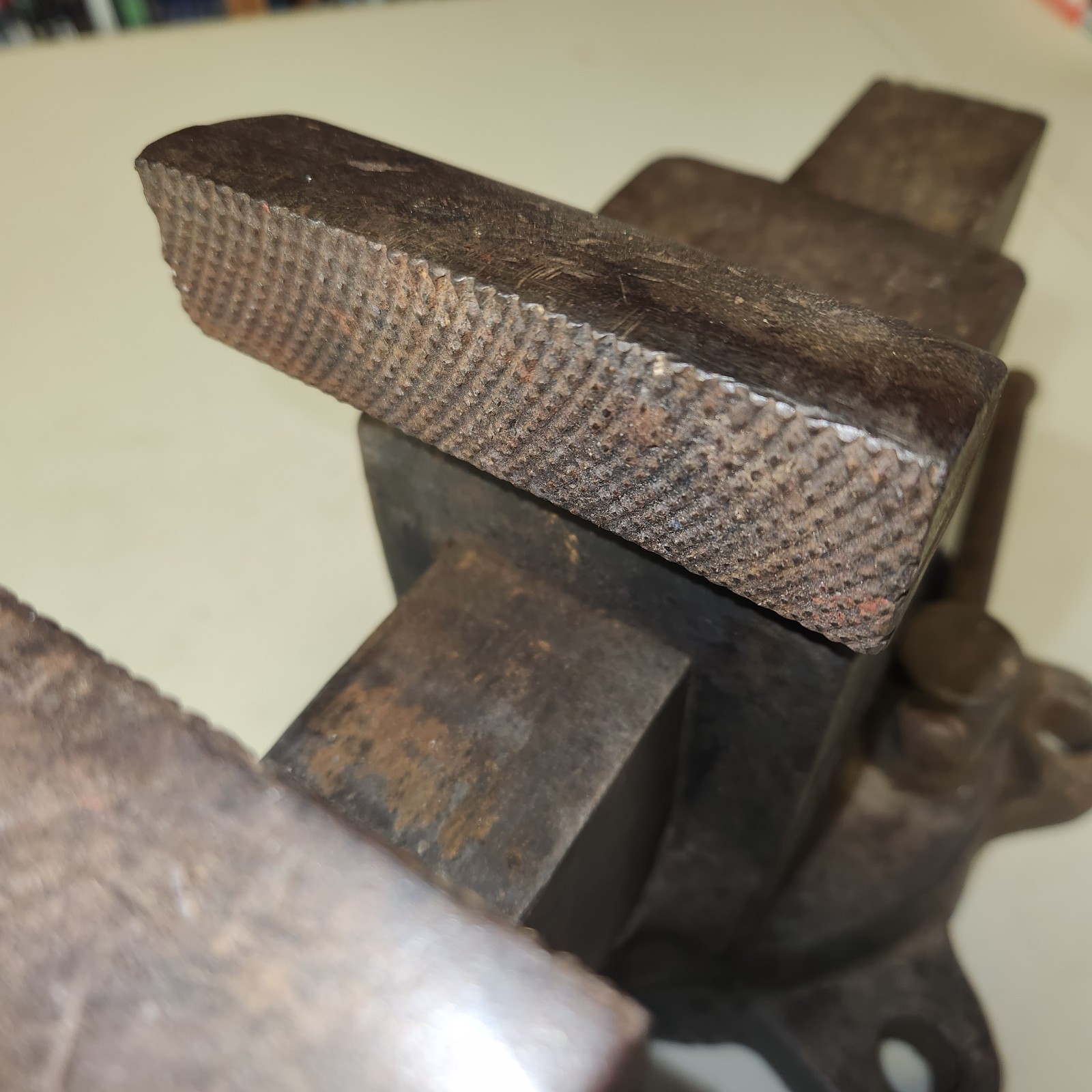 Vintage Reed Mfg Model 204 Vise 4″ Jaw