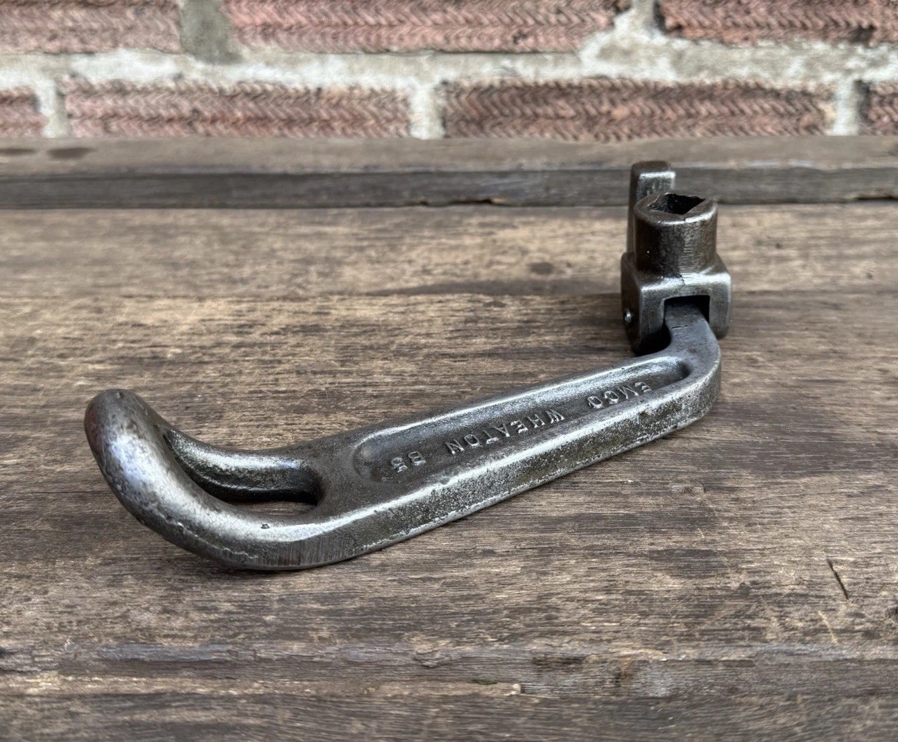 Vintage P 2089 Emco Wheaton B5 Valve Wrench Petrol Tanker Tool Socket Spanner