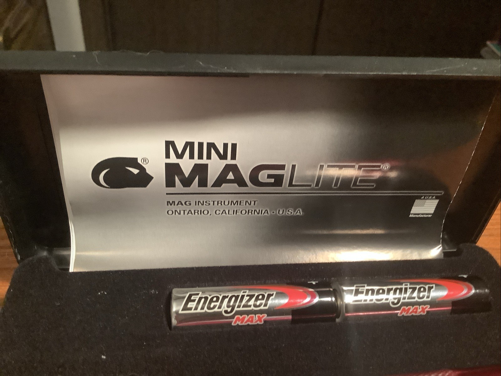Maglite Mini 2 AA Cell Flashlight with Presentation Case