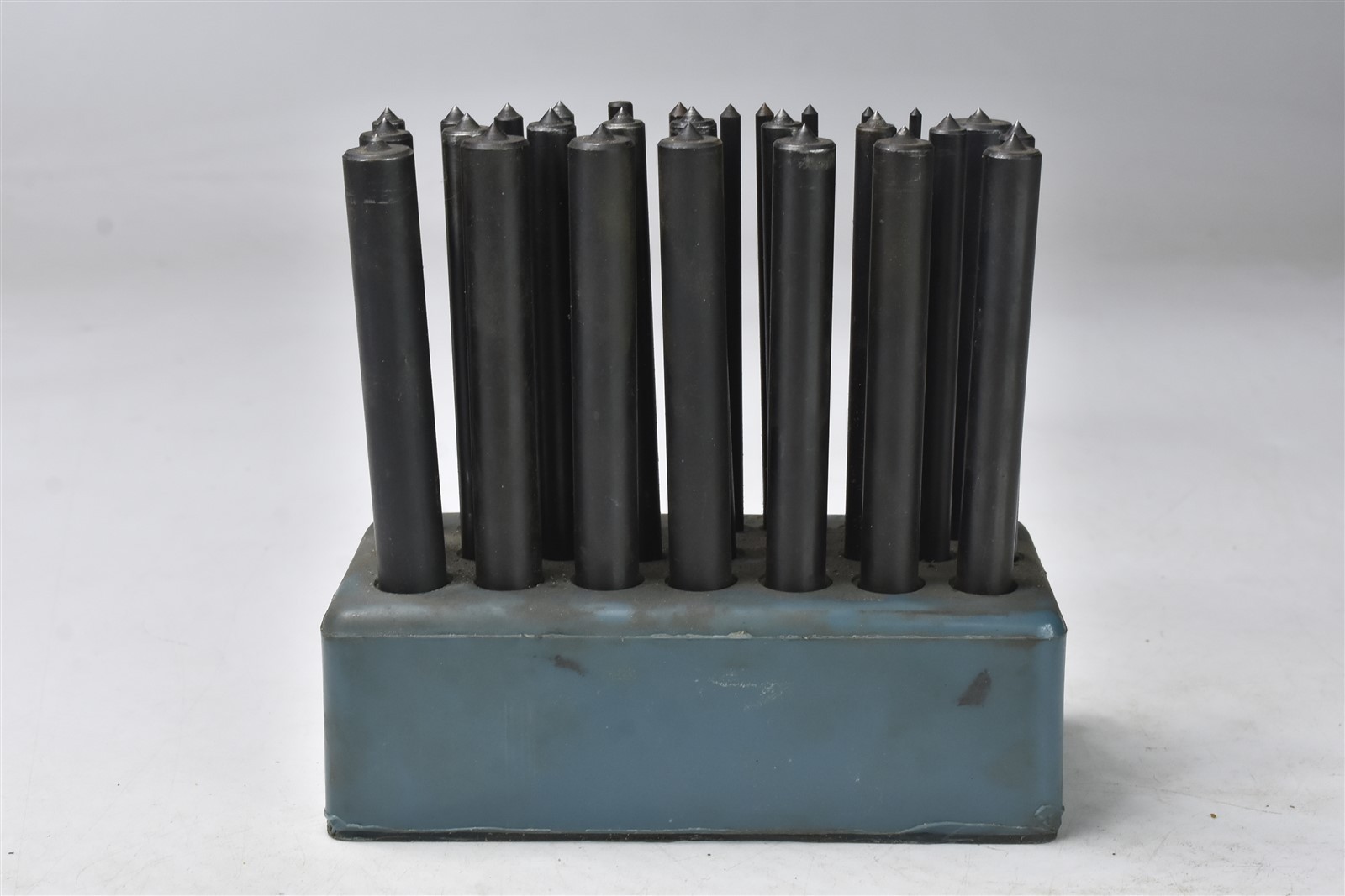 Vintage 28 PIECE TRANSFER PUNCH SET 3/32 TO 17/32 in CASE #09323