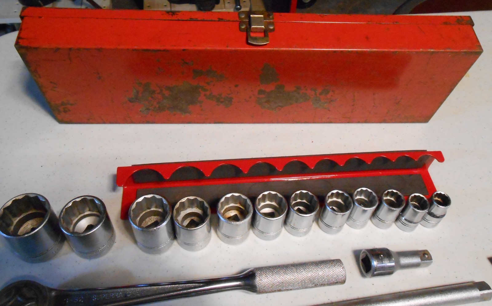 WILLIAMS 1/2-Drive SAE SOCKET SET W/ METAL CASE, 1/2 to 1-1/4, USA MADE
