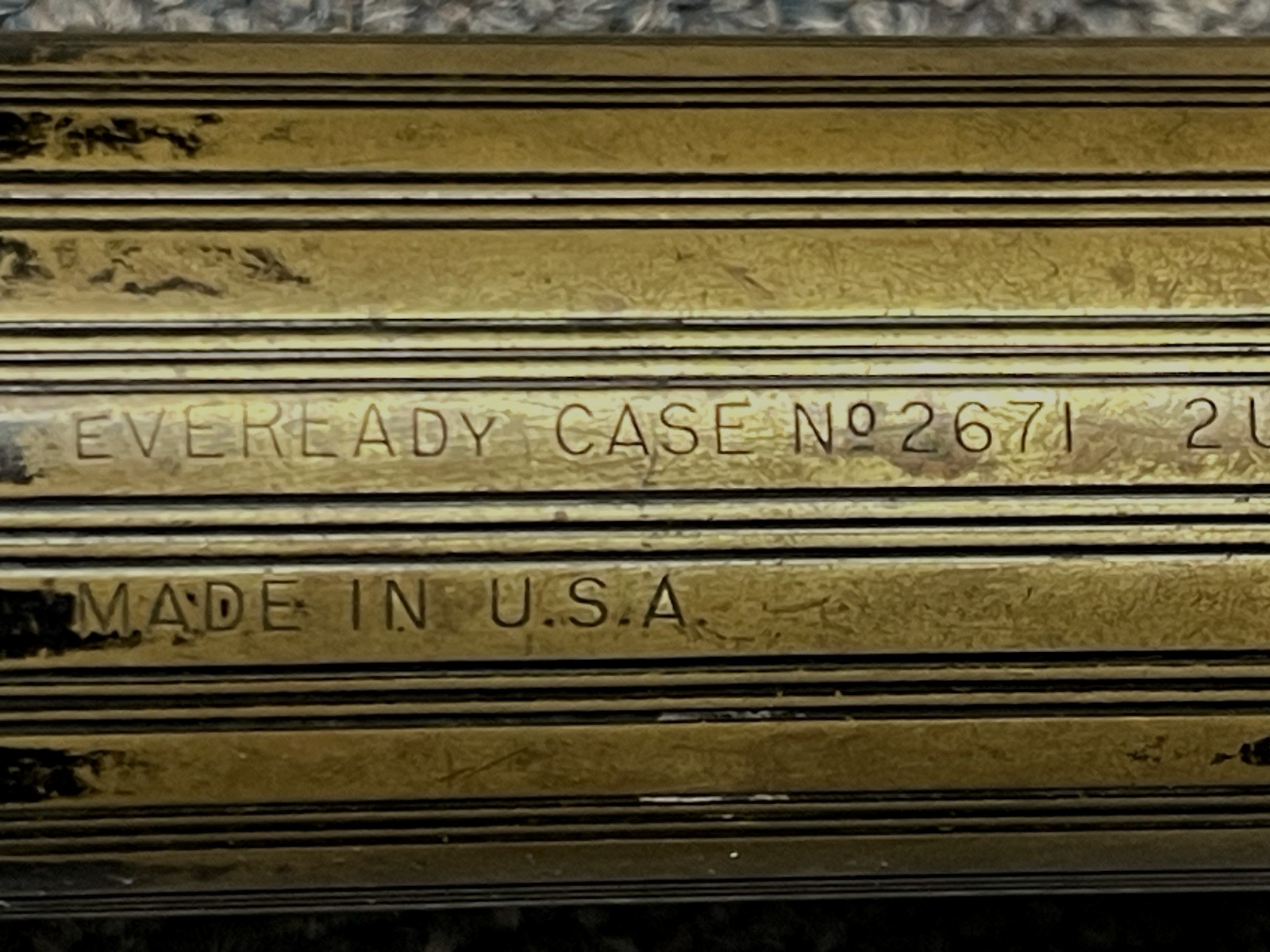 VINTAGE BRASS EVEREADY FLASHLIGHT WALLEYE LENS CASE NO 2671 7 1/2 INCHES LONG