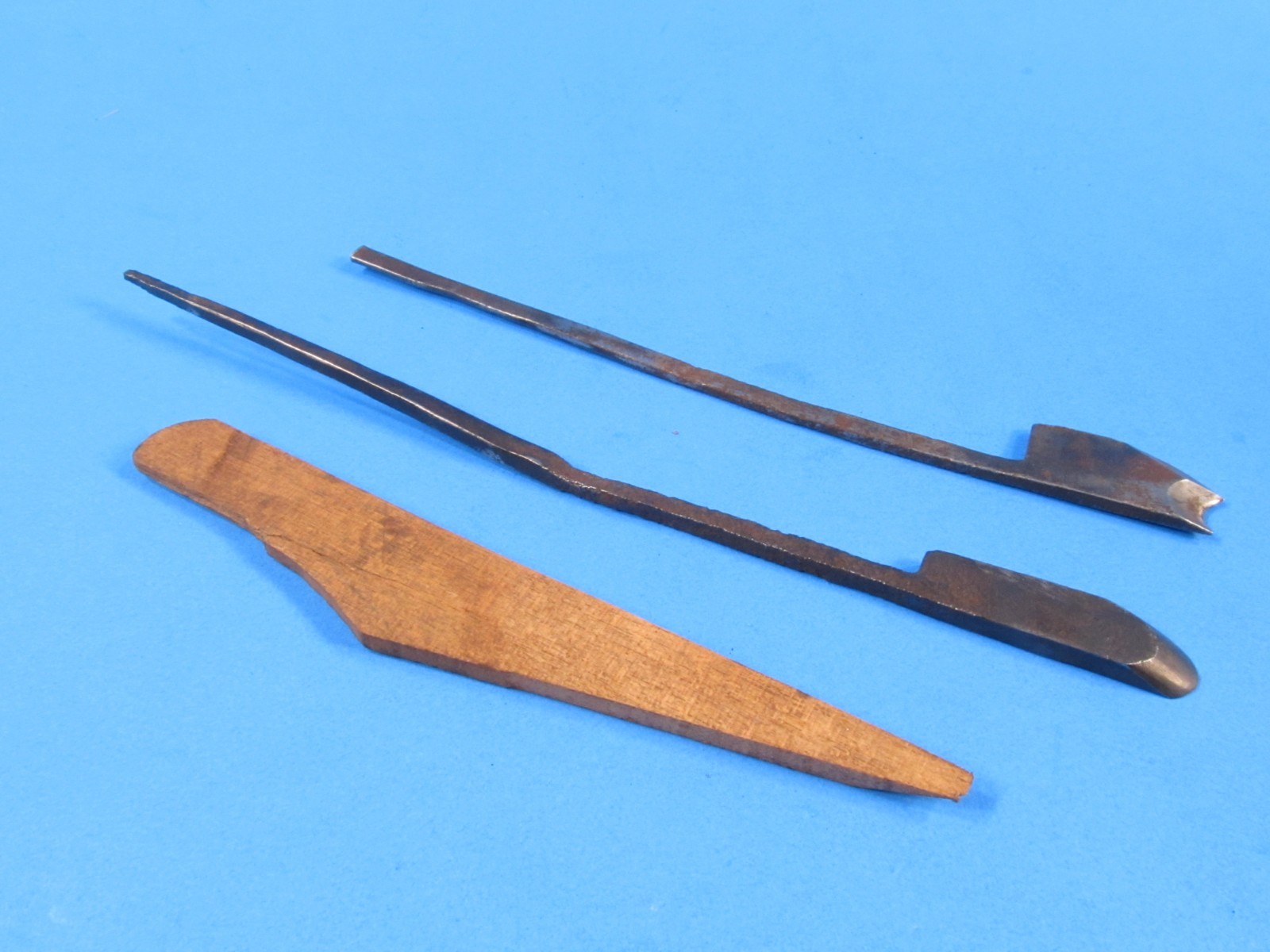 as-is double iron Melville Aberdeen Scotland bilection wood sash molding plane