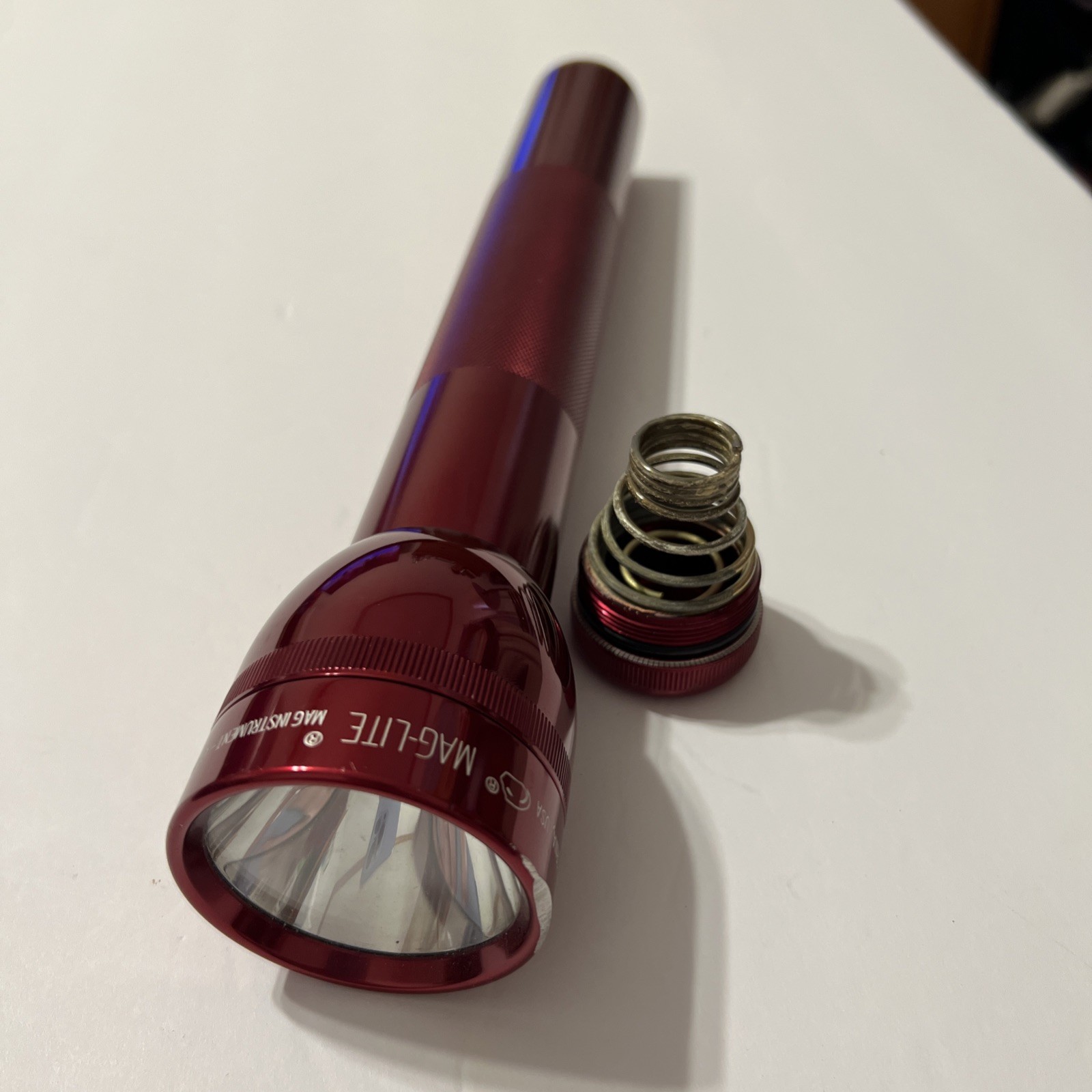MagLite Vintage Flashlight Red takes 3D Batteries. Model D3049779603