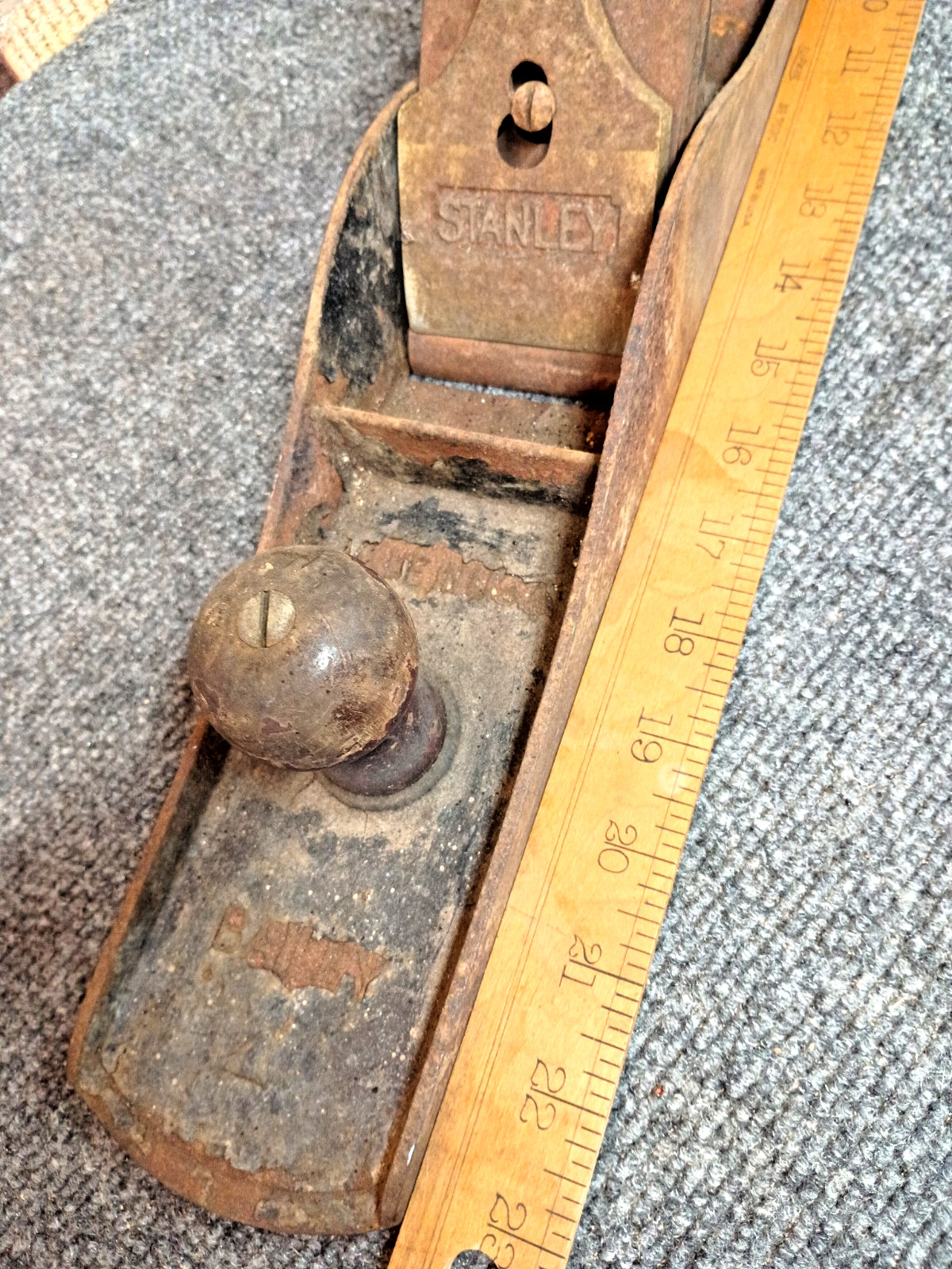 Vintage Stanley Bailey No 8 Wood Plane Smooth Bottom Complete Attic Find OS