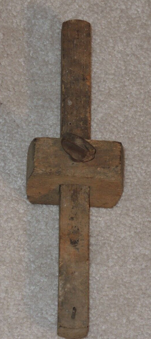 Vintage Stanley No. 61 Wooden Marking Gauge.