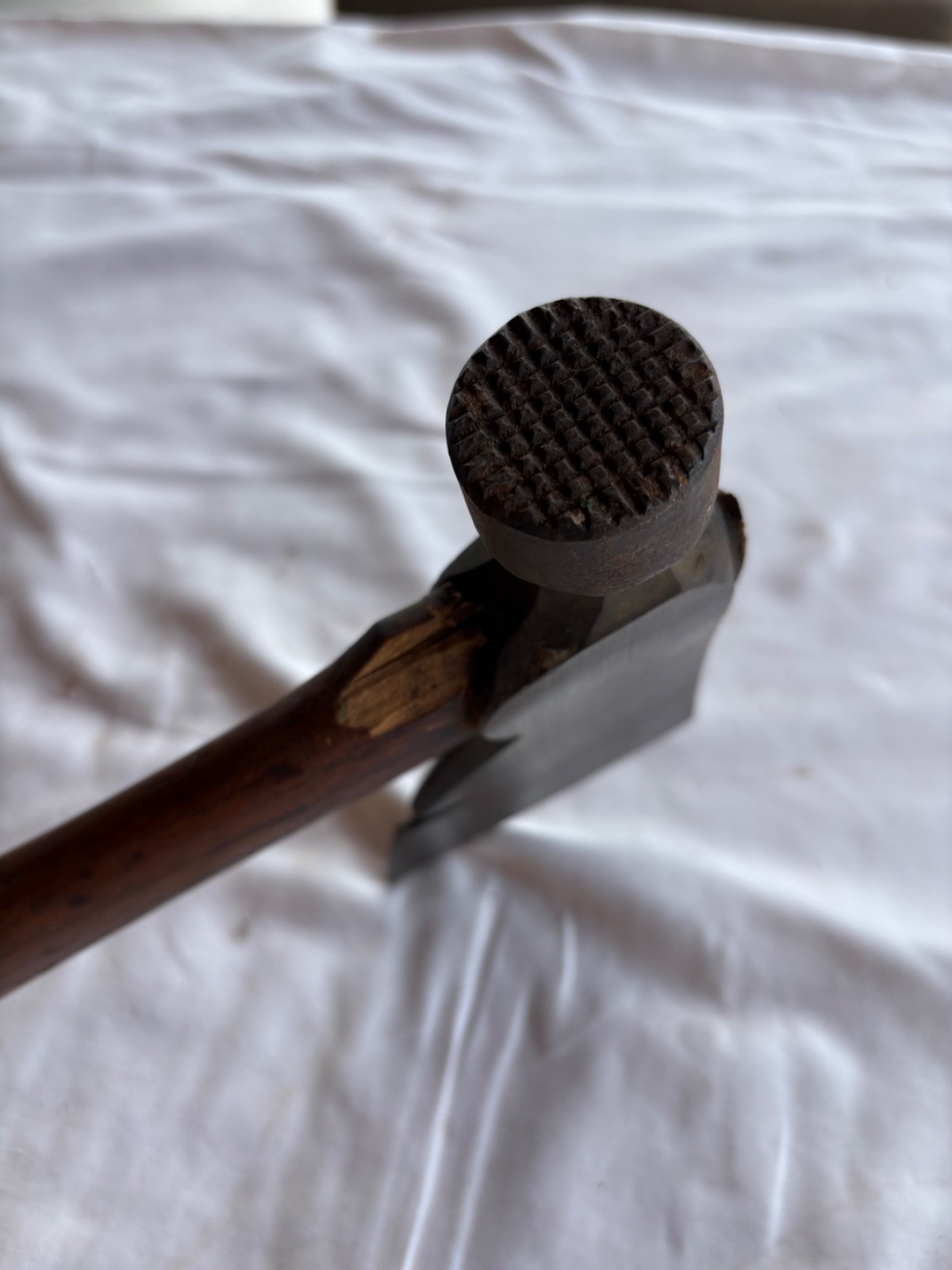 True Temper R2S Roofing Axe Hammer Nail Puller